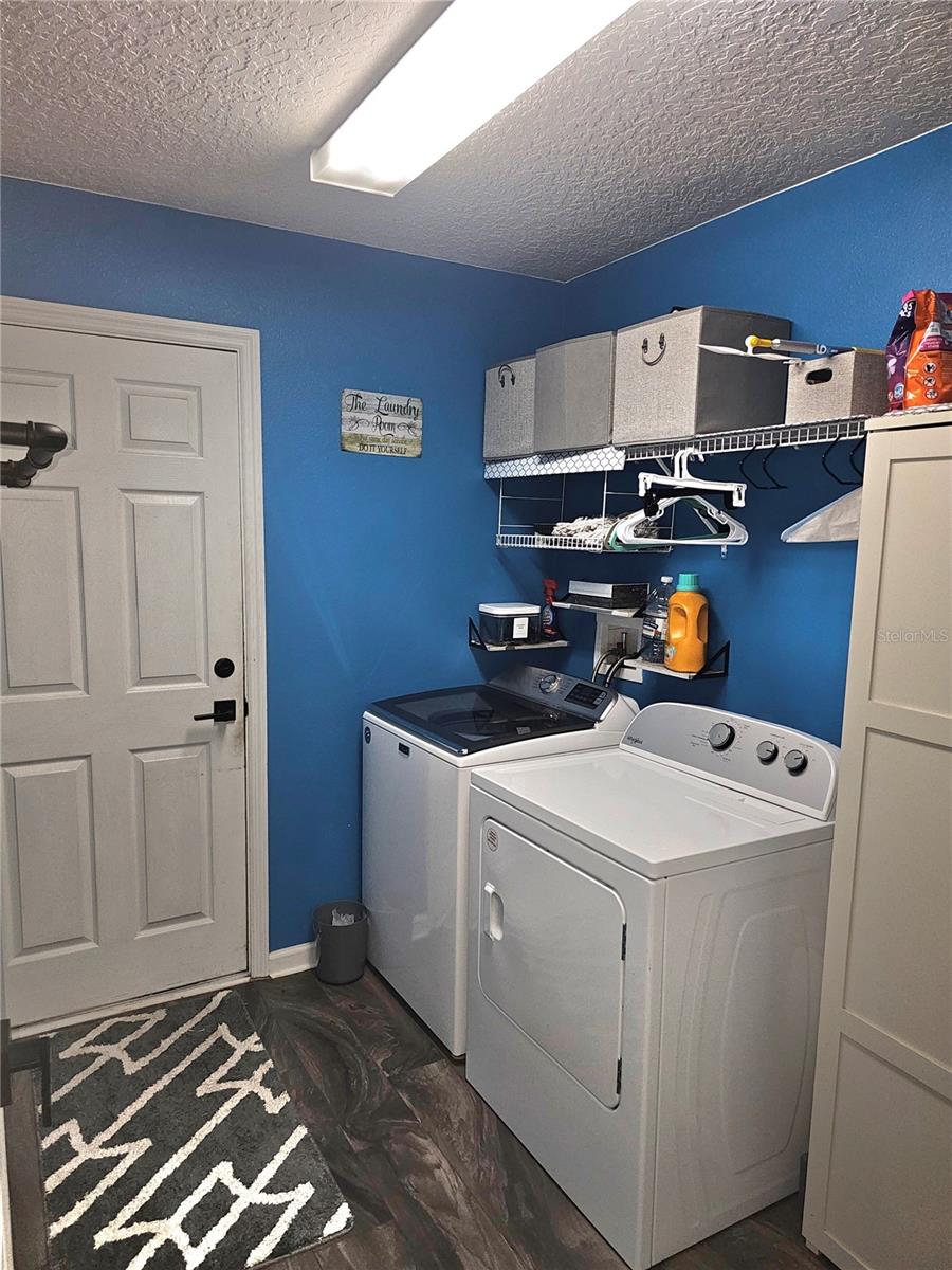 Image 6 of 46 For 3339 Croton Avenue