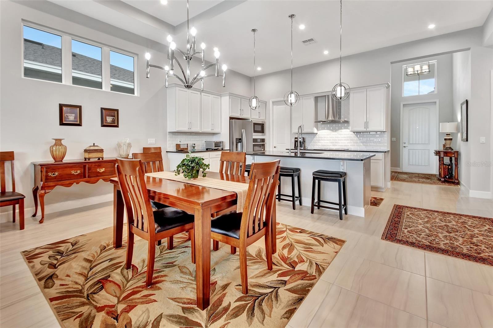 Image 10 of 43 For 843 Liliana Drive