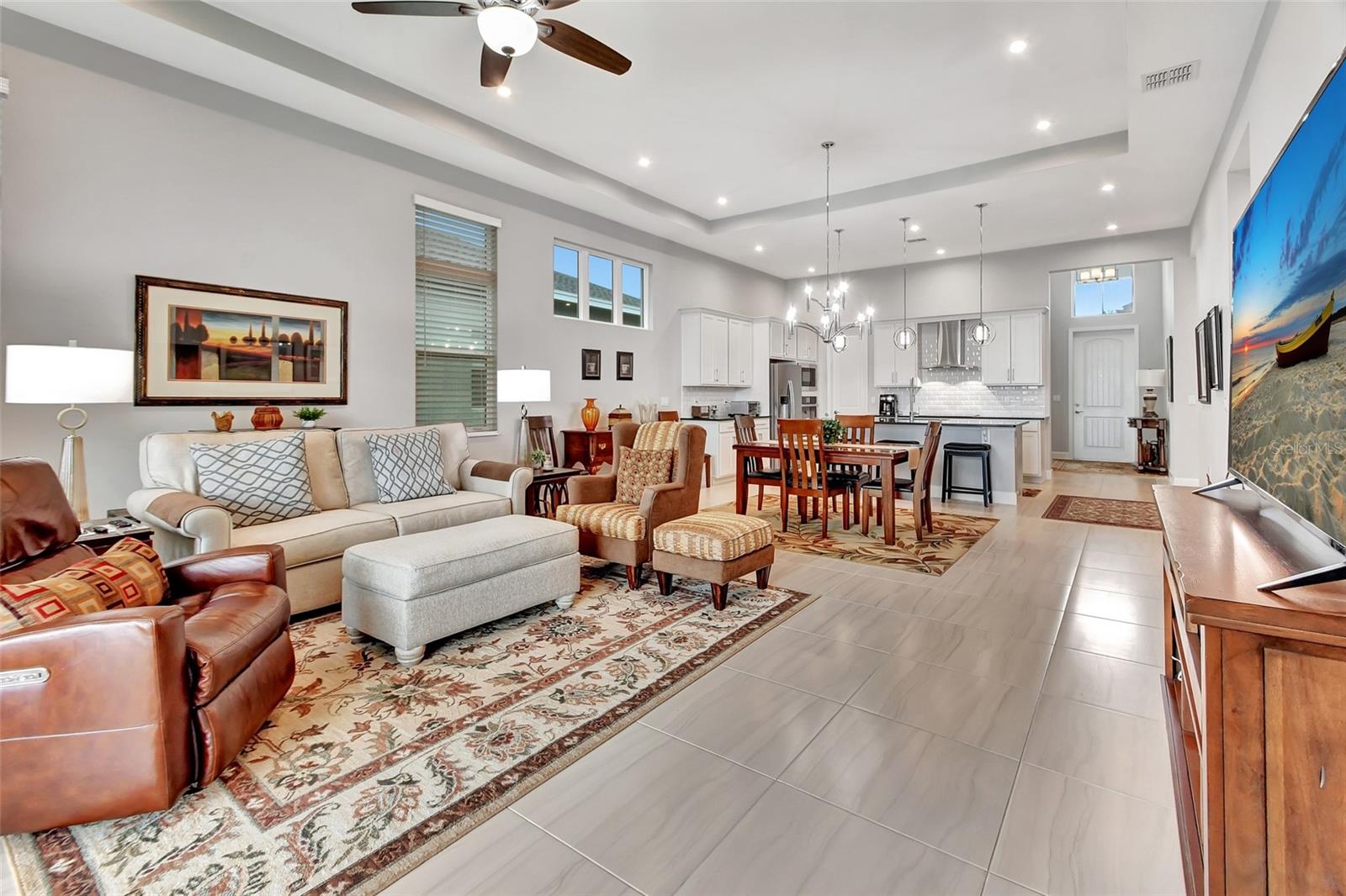 Image 13 of 43 For 843 Liliana Drive