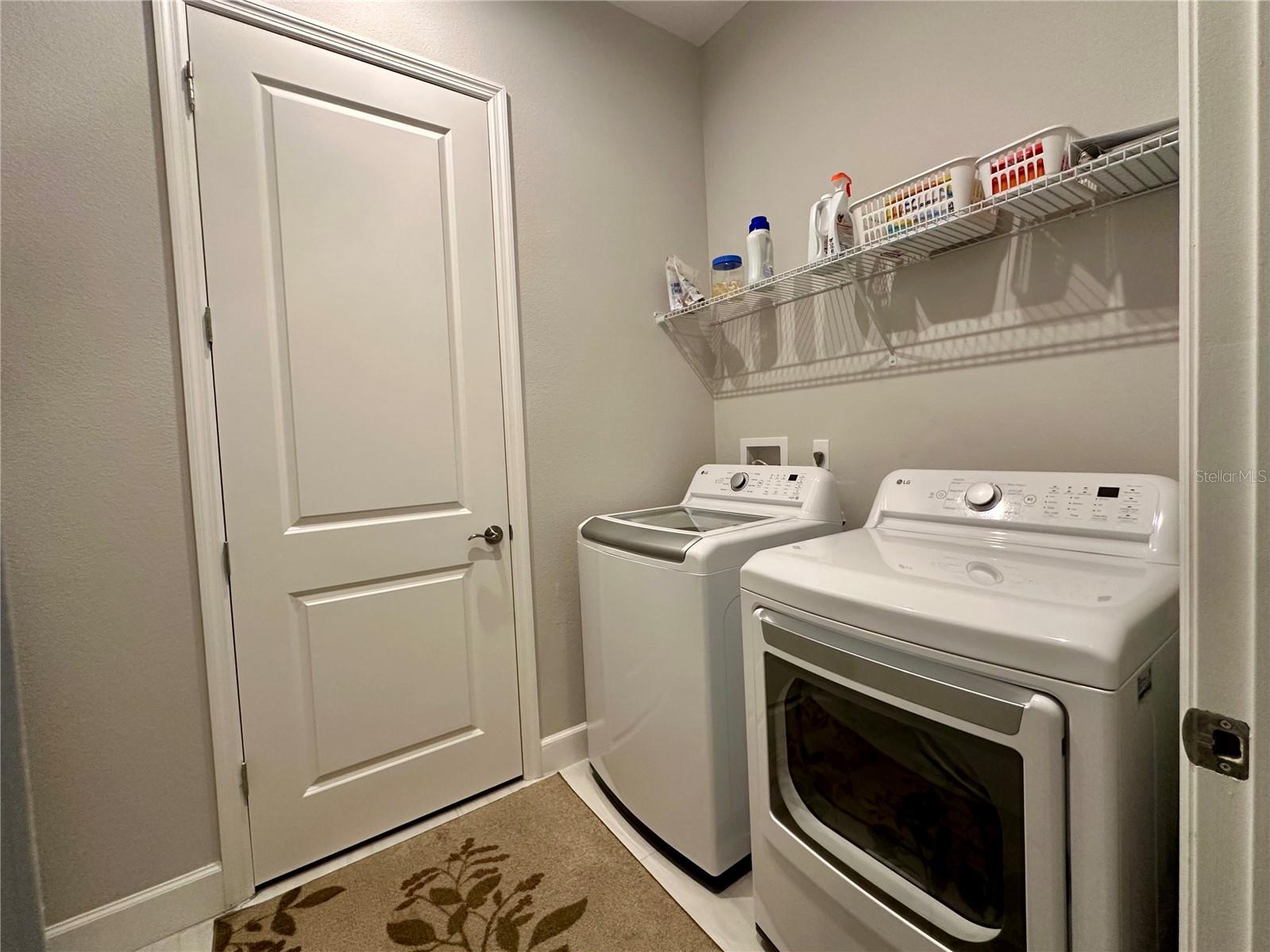 Image 29 of 43 For 843 Liliana Drive