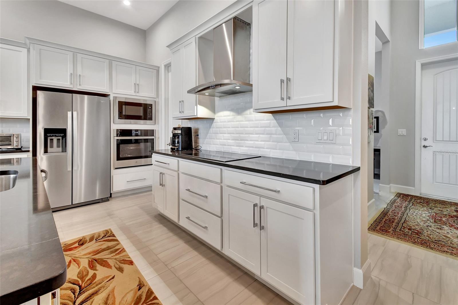 Image 7 of 43 For 843 Liliana Drive