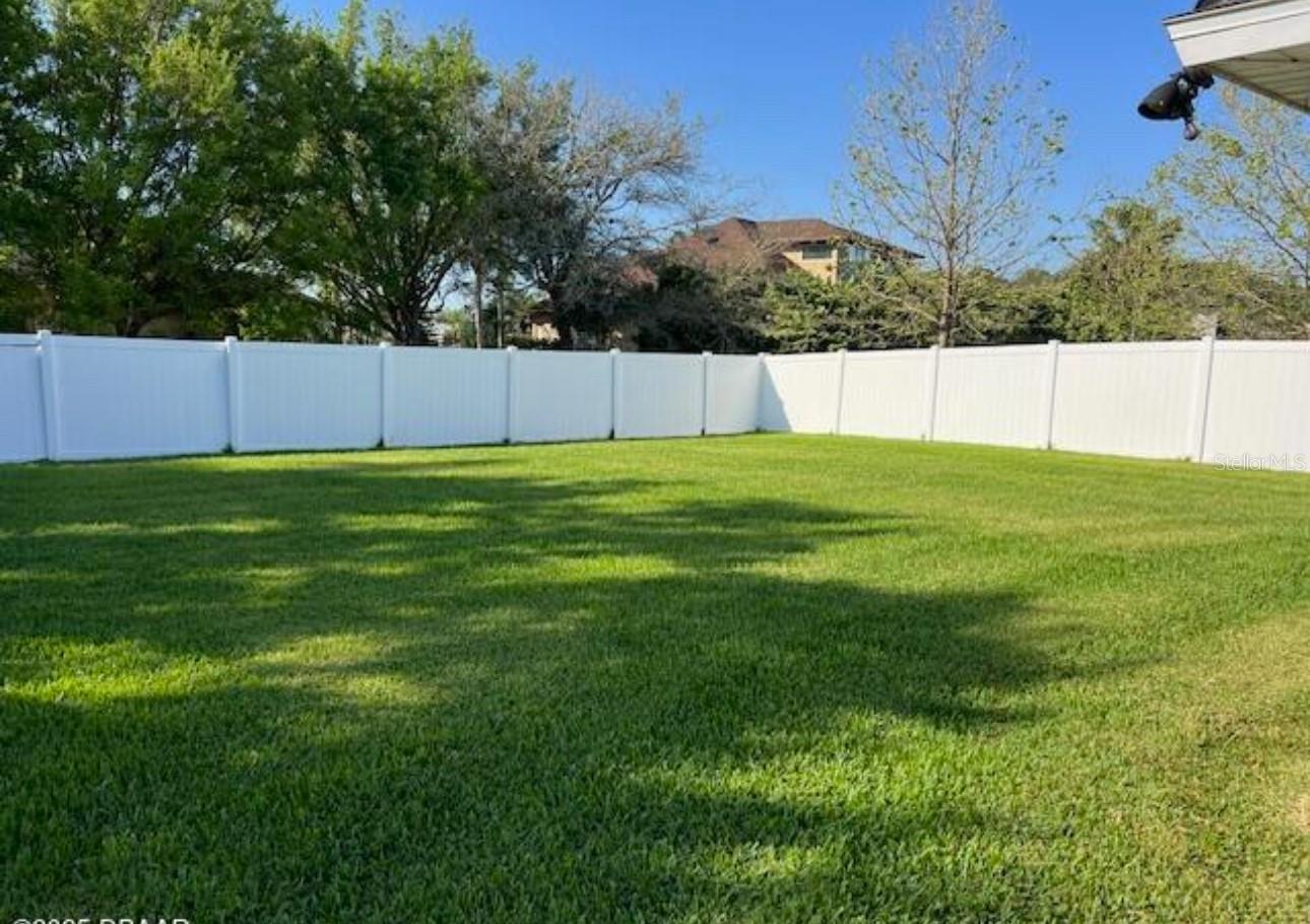 Image 10 of 10 For 1693 Arash Circle