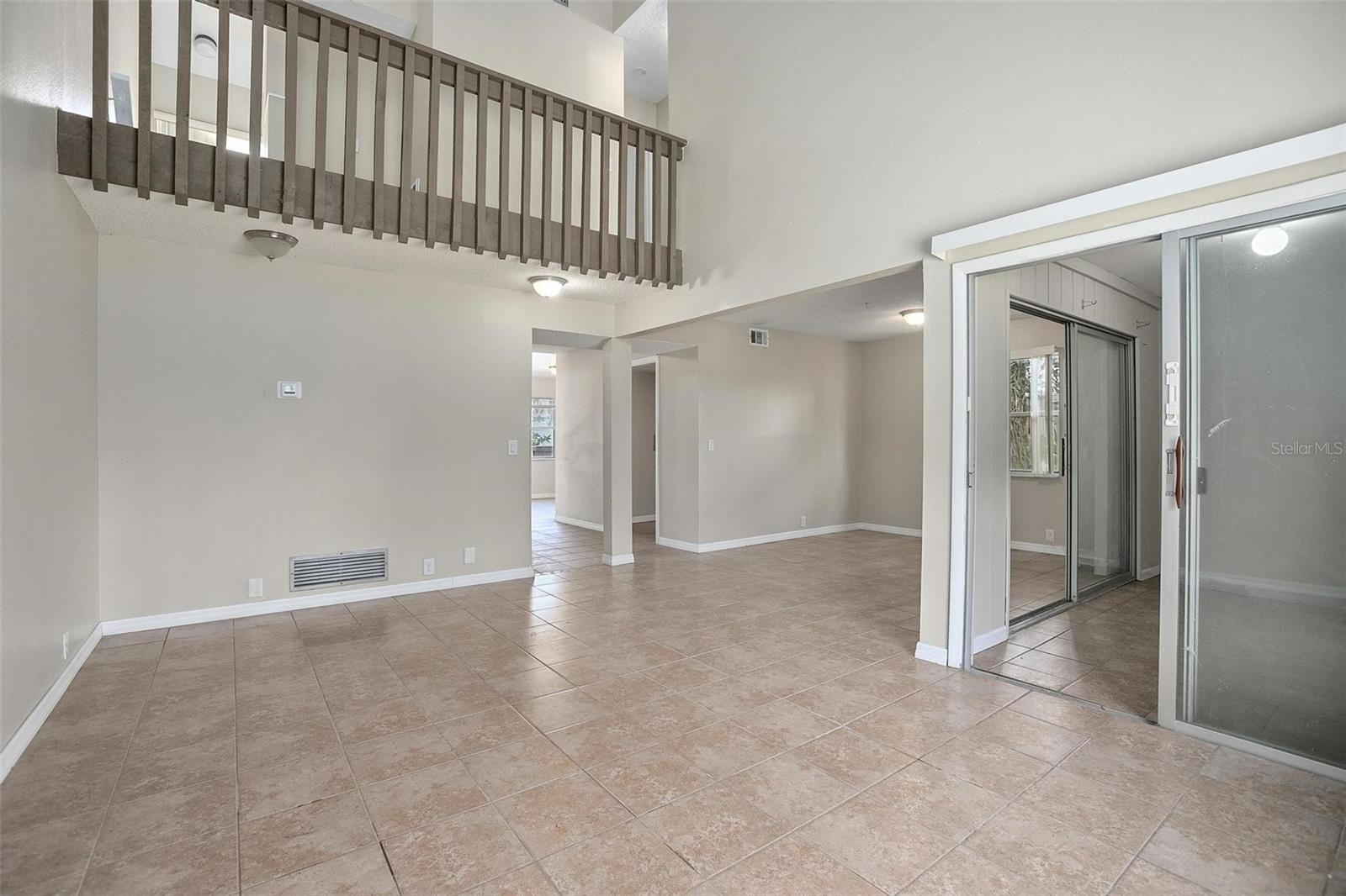 Image 12 of 47 For 550 Windmeadows Street 550