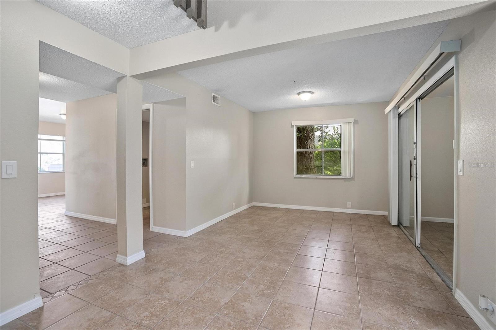 Image 13 of 47 For 550 Windmeadows Street 550