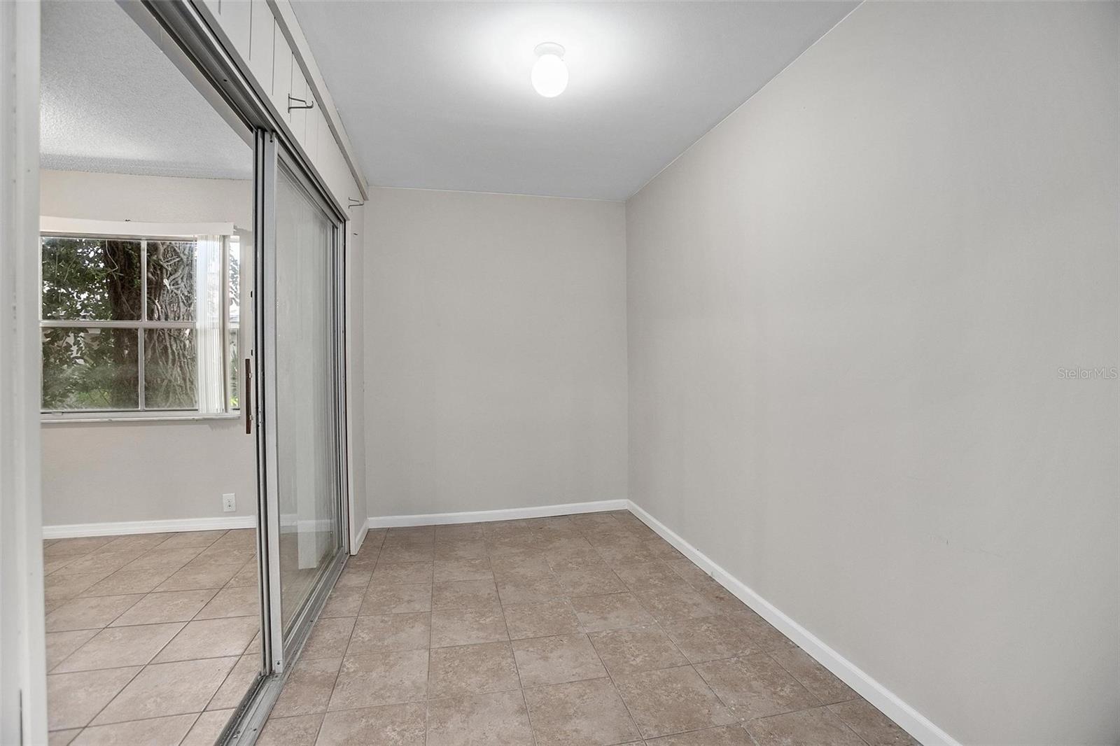 Image 15 of 47 For 550 Windmeadows Street 550