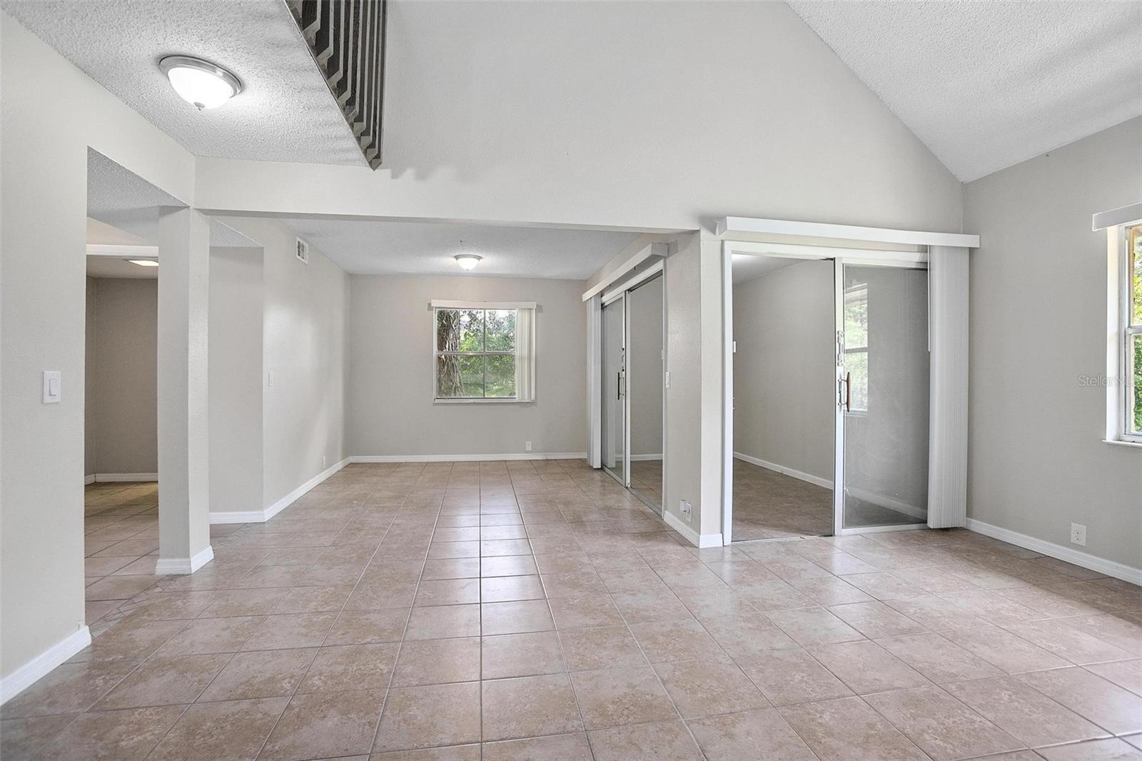 Image 17 of 47 For 550 Windmeadows Street 550