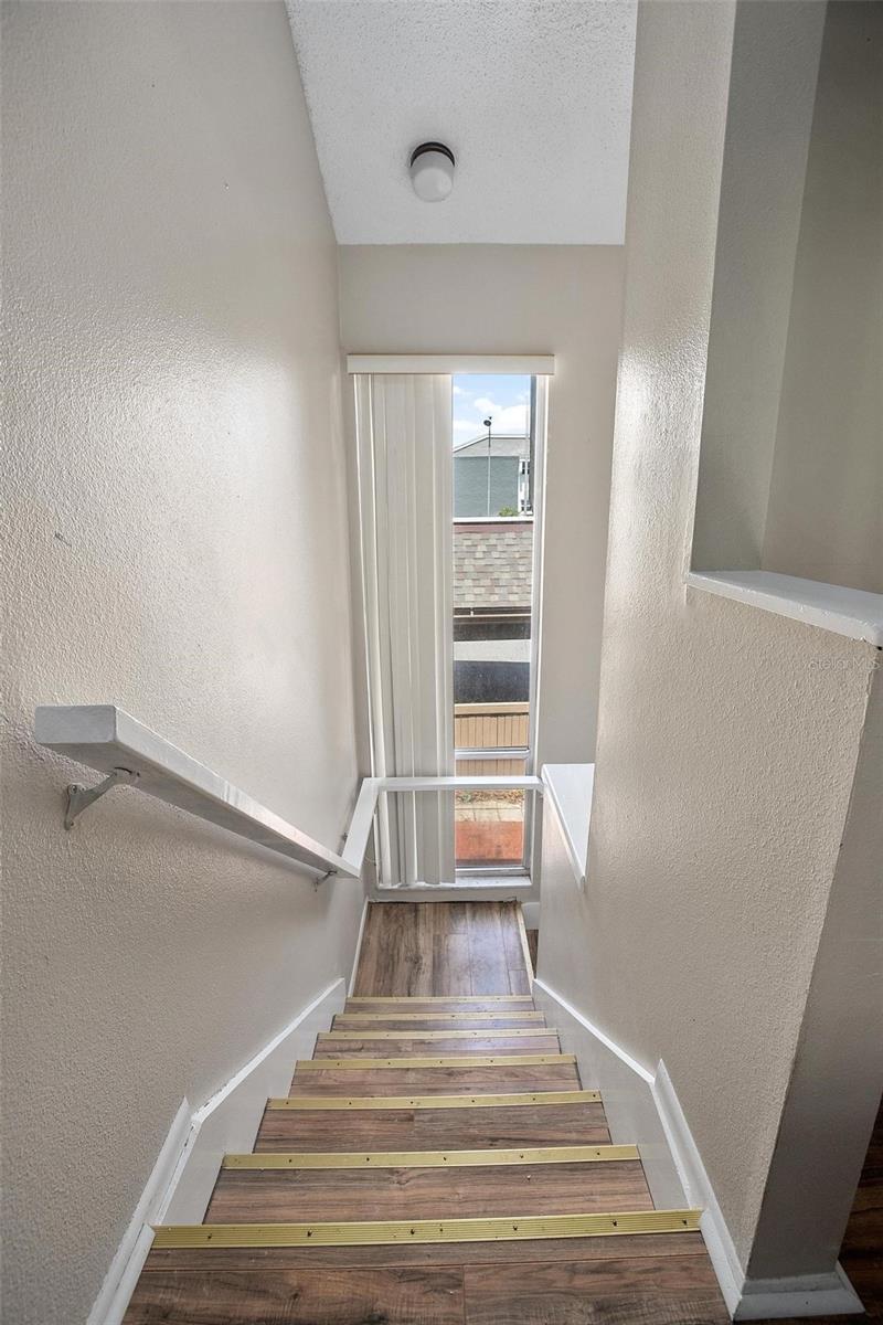 Image 24 of 47 For 550 Windmeadows Street 550