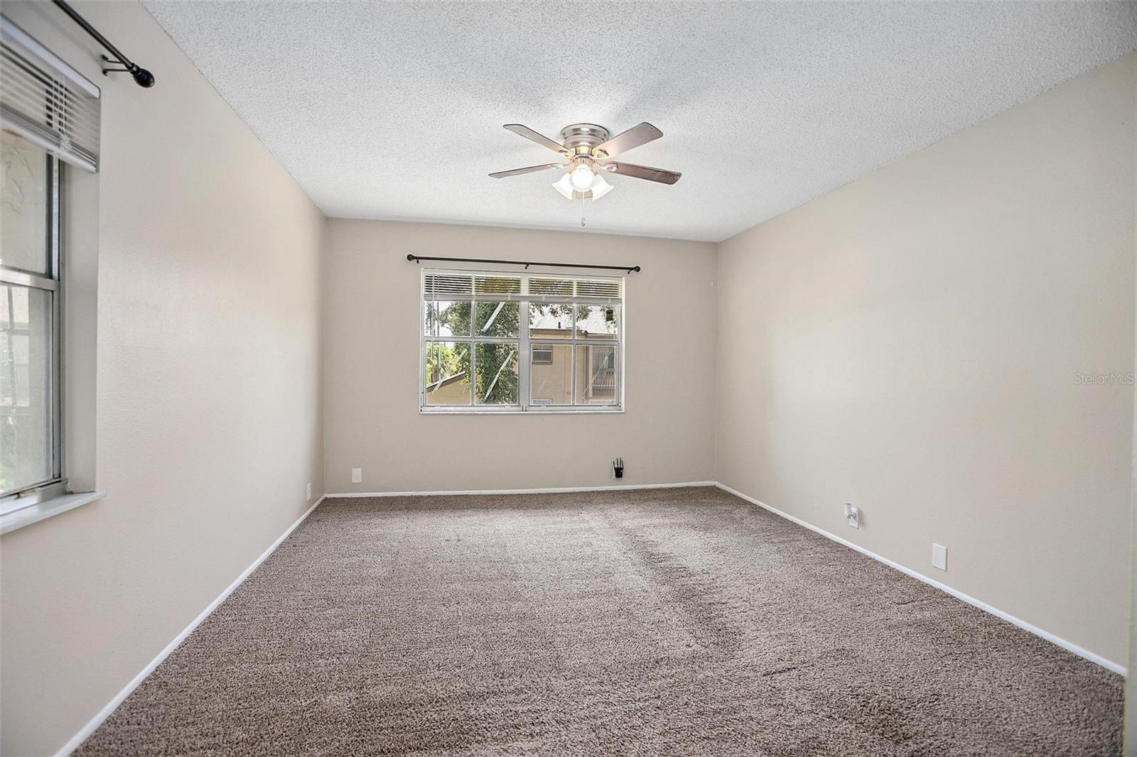 Image 29 of 47 For 550 Windmeadows Street 550