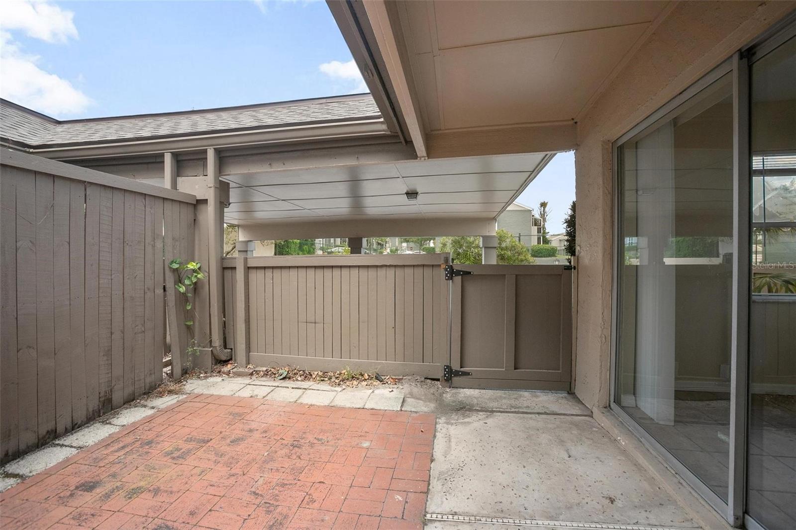 Image 9 of 47 For 550 Windmeadows Street 550