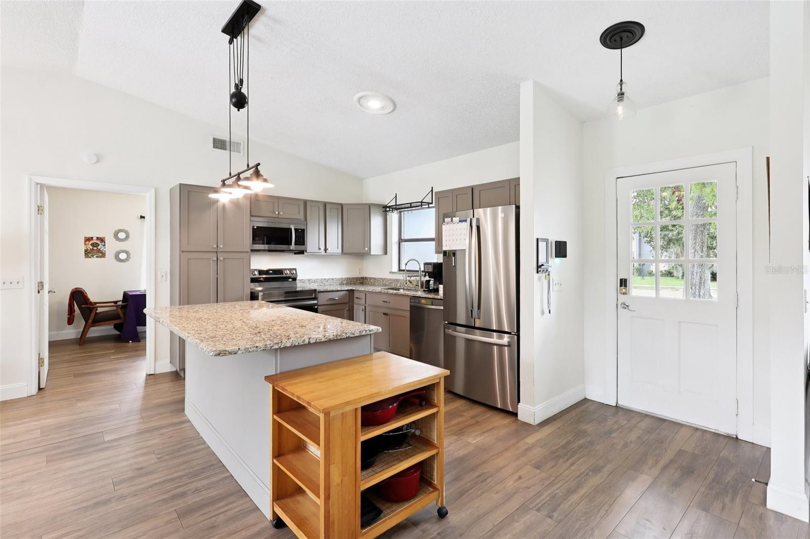 Image 12 of 44 For 2531 Ludlow Street