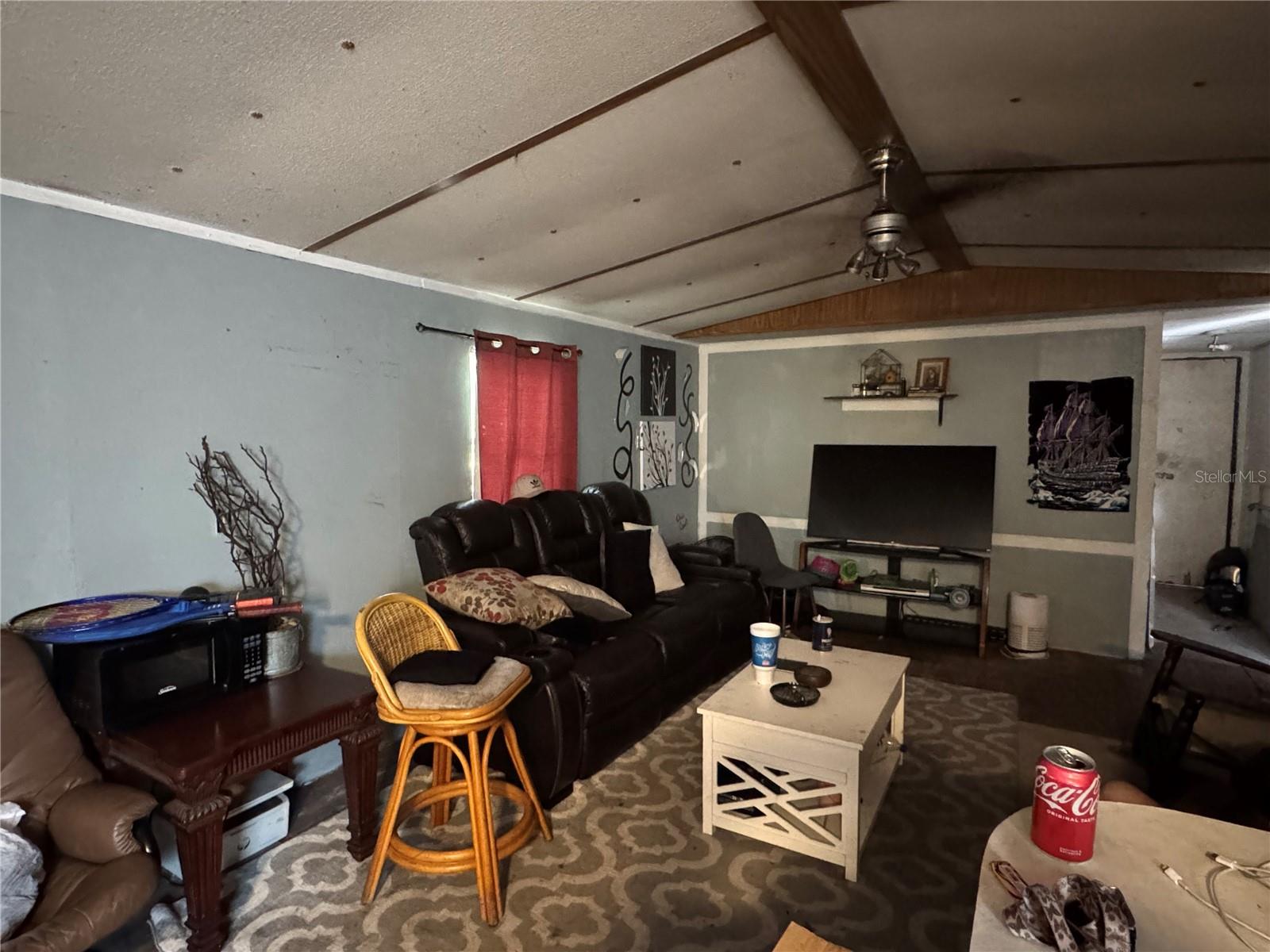 Image 3 of 5 For 188 Evergreen Terrace