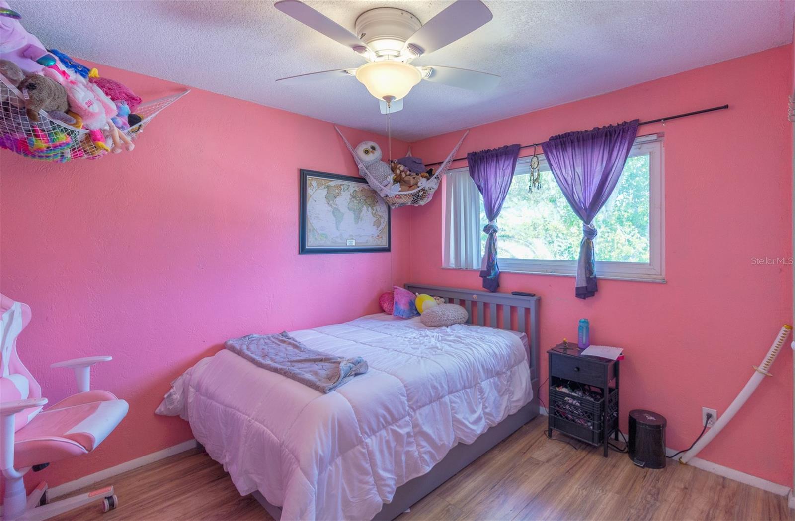 Image 14 of 21 For 204 Devon Street