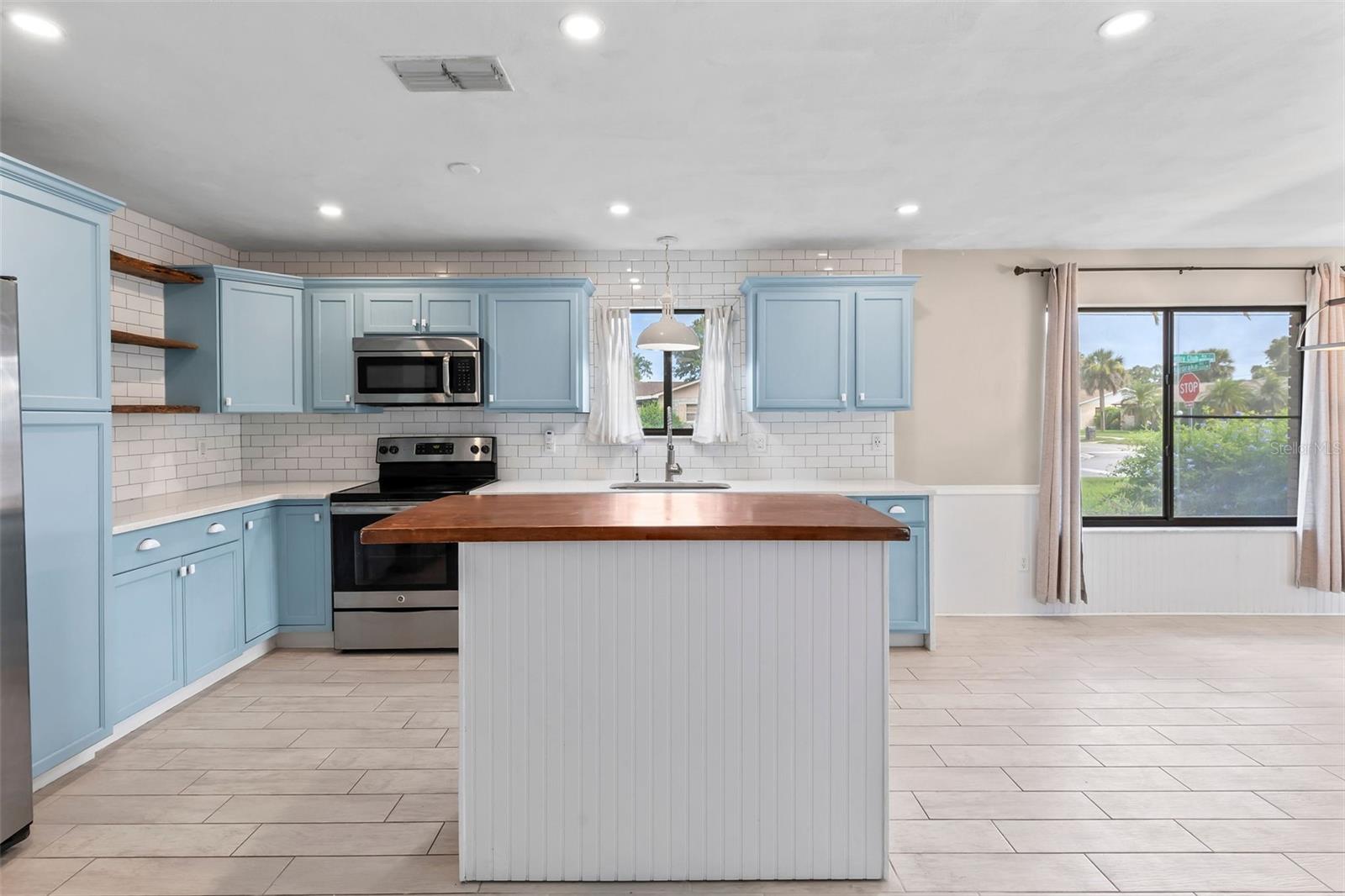 Image 11 of 48 For 1245 Mardrake Road