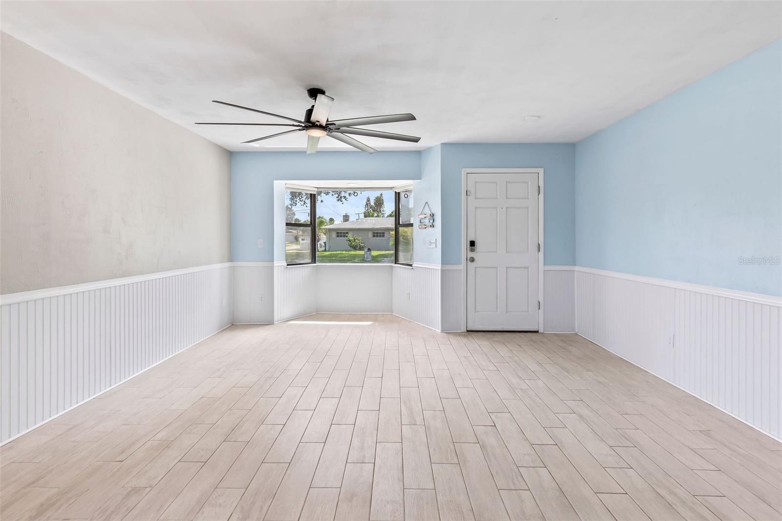 Image 14 of 48 For 1245 Mardrake Road