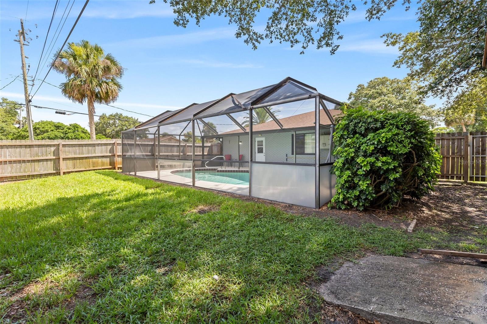 Image 35 of 48 For 1245 Mardrake Road