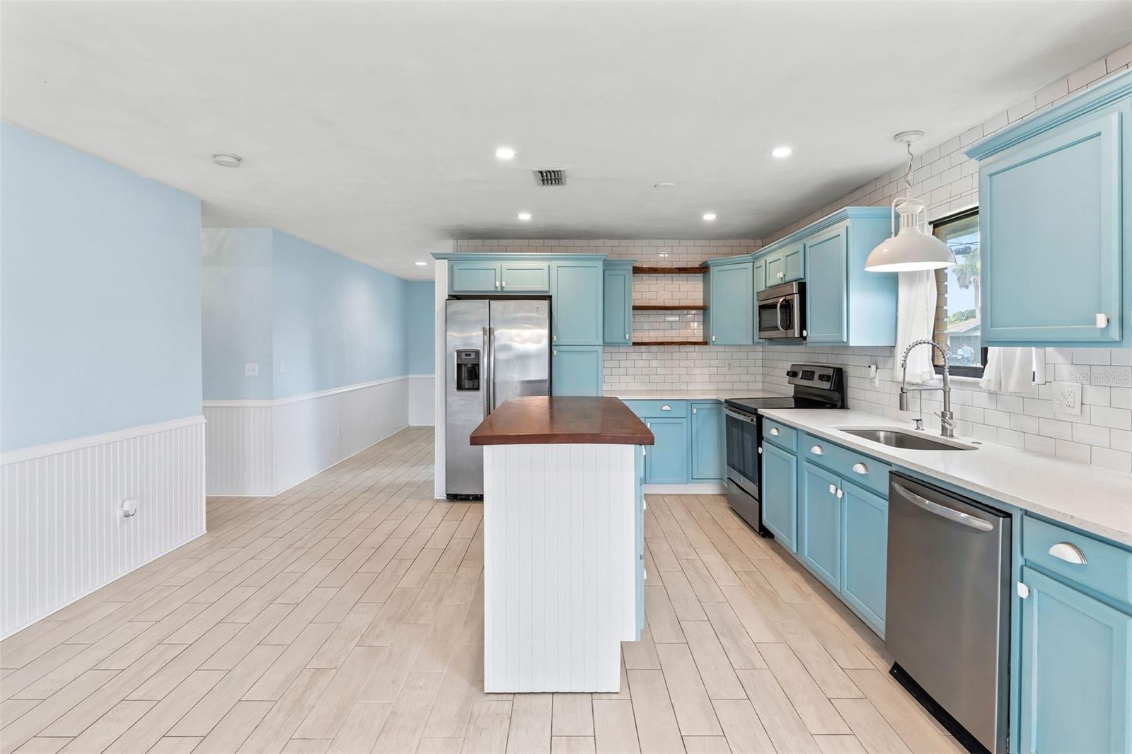 Image 7 of 48 For 1245 Mardrake Road