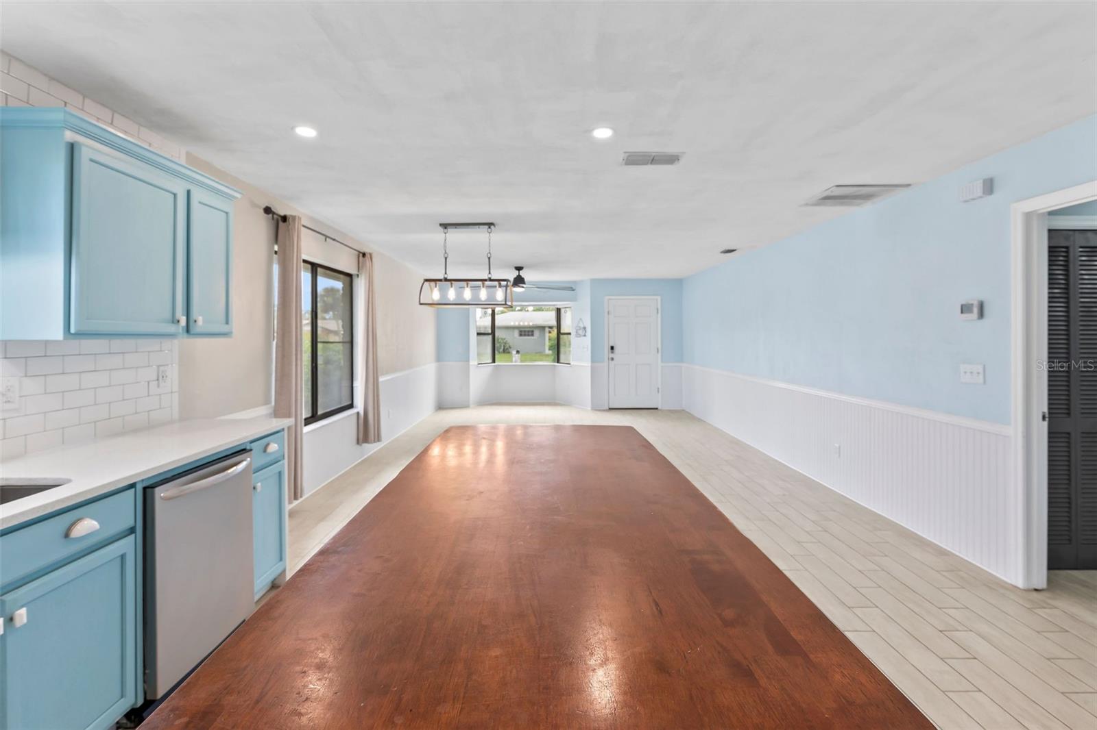 Image 8 of 48 For 1245 Mardrake Road