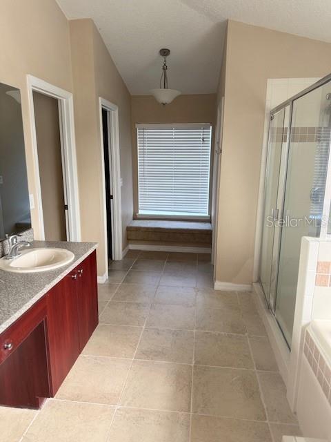 Image 17 of 29 For 386 Haversham Road