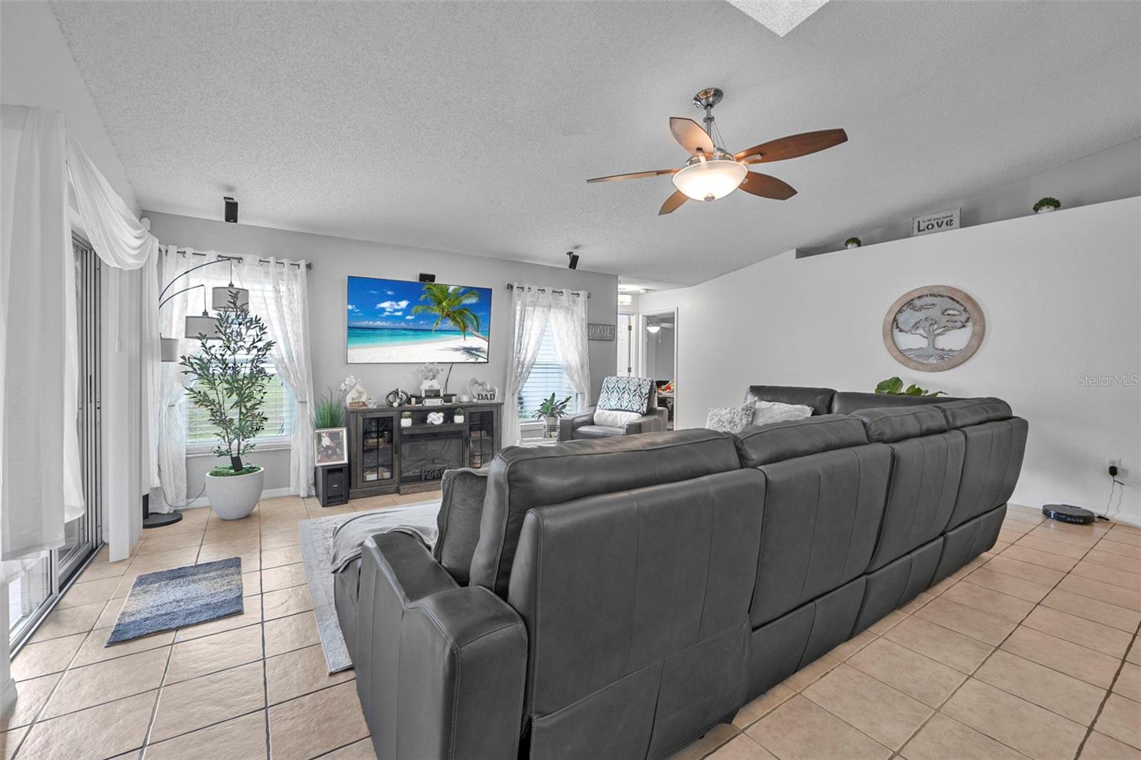 Image 9 of 53 For 973 Radford Drive