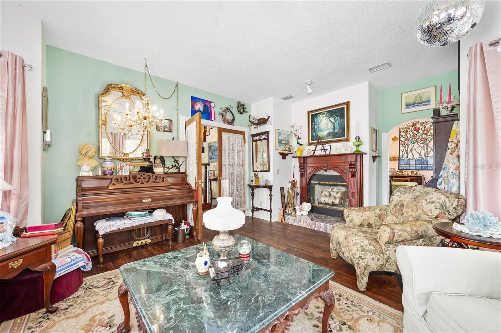Image 11 of 47 For 43534 Natchez Street