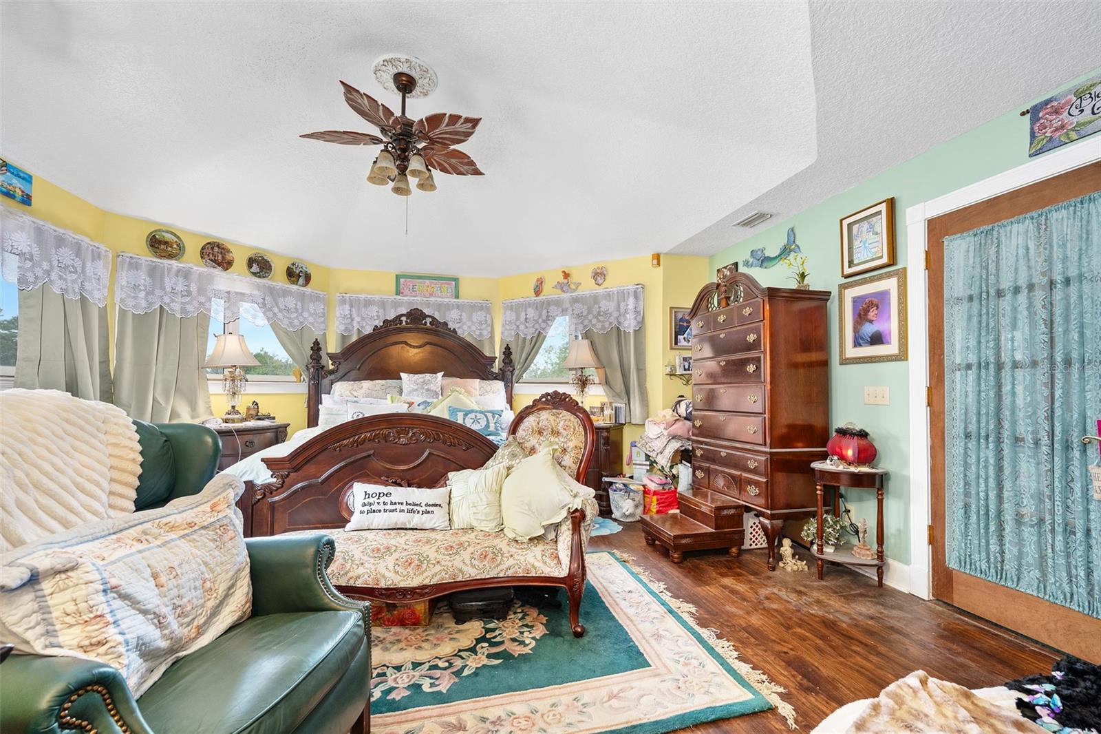 Image 22 of 47 For 43534 Natchez Street