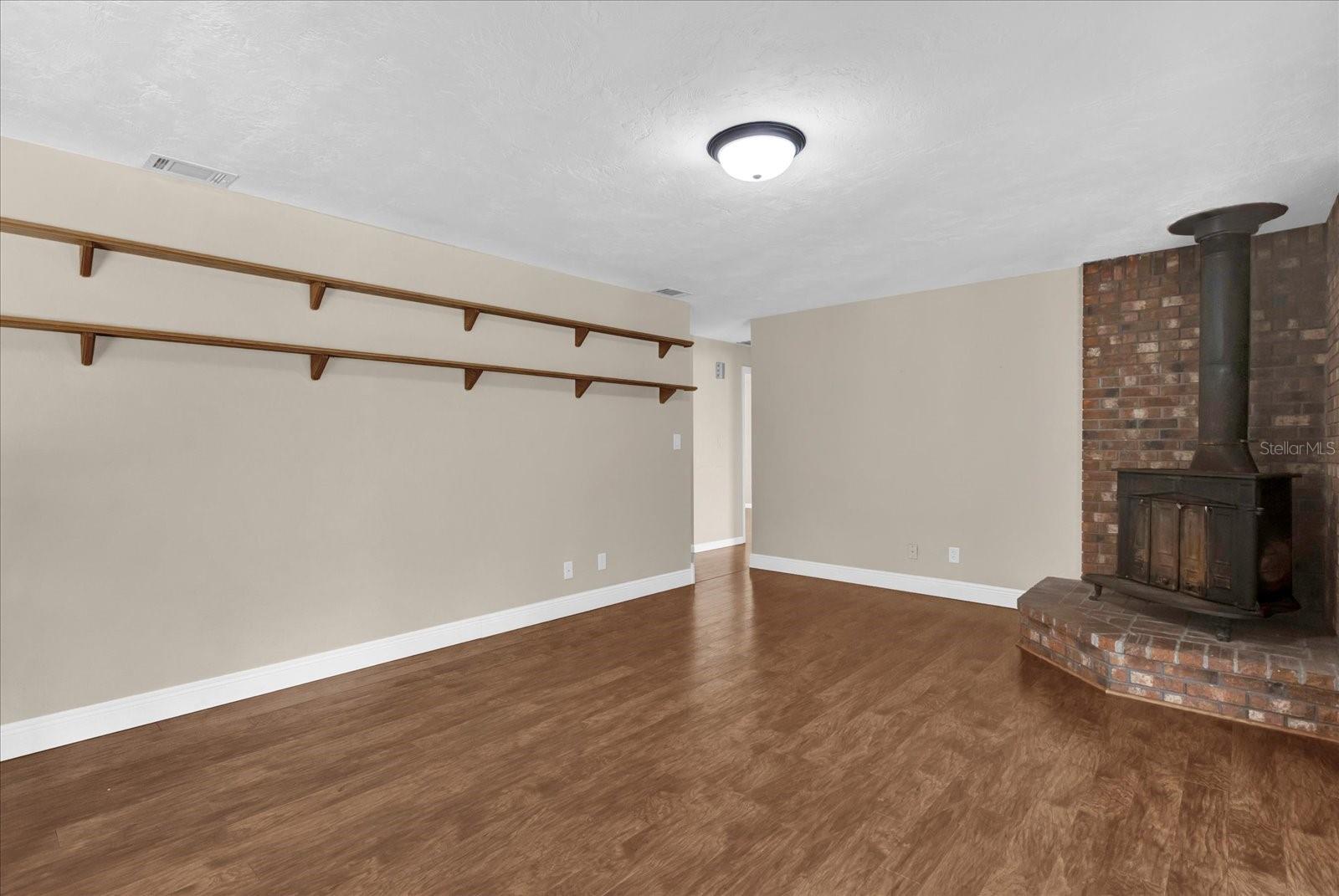 Image 12 of 29 For 1699 Cypress Avenue