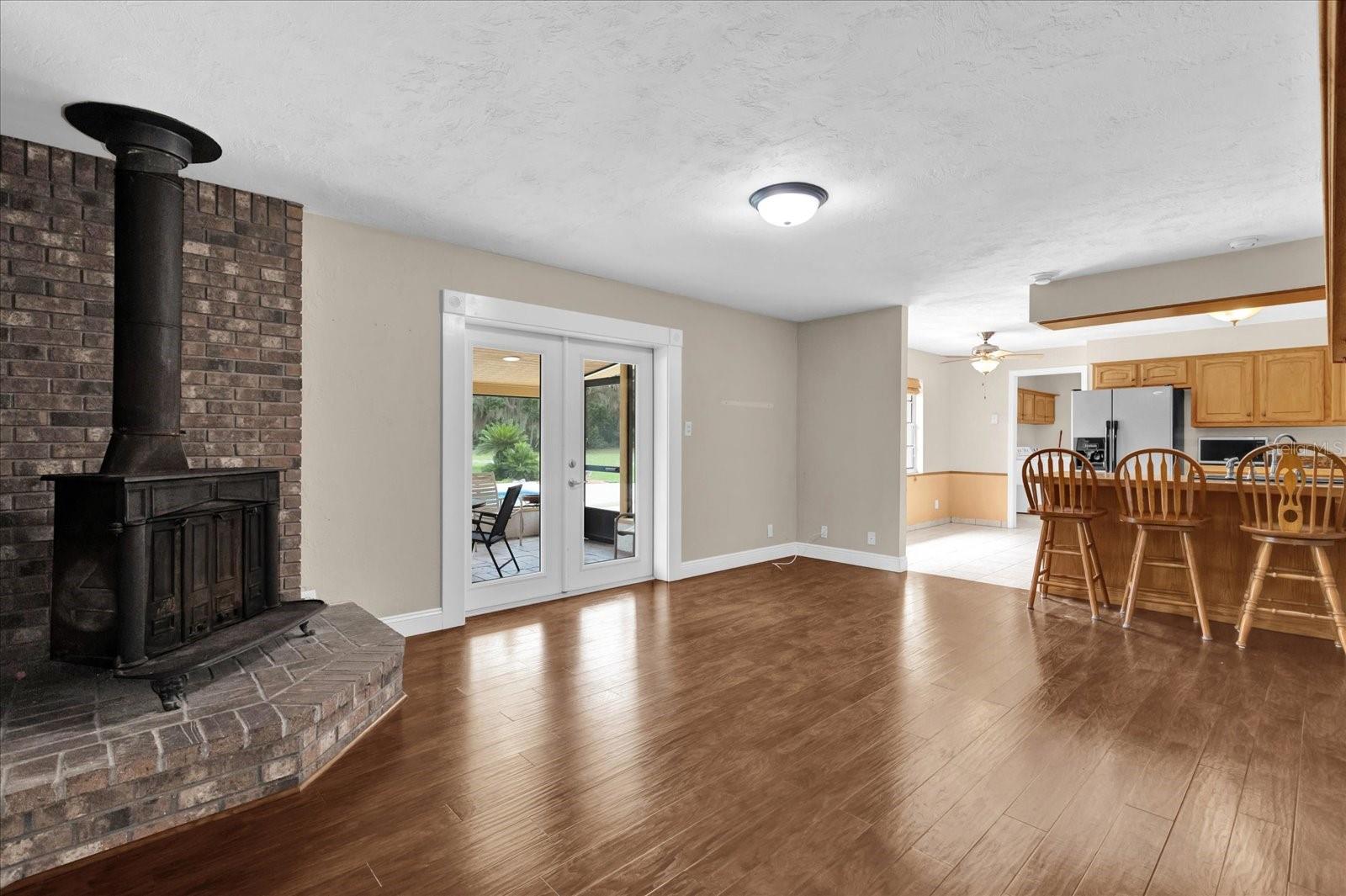 Image 13 of 29 For 1699 Cypress Avenue