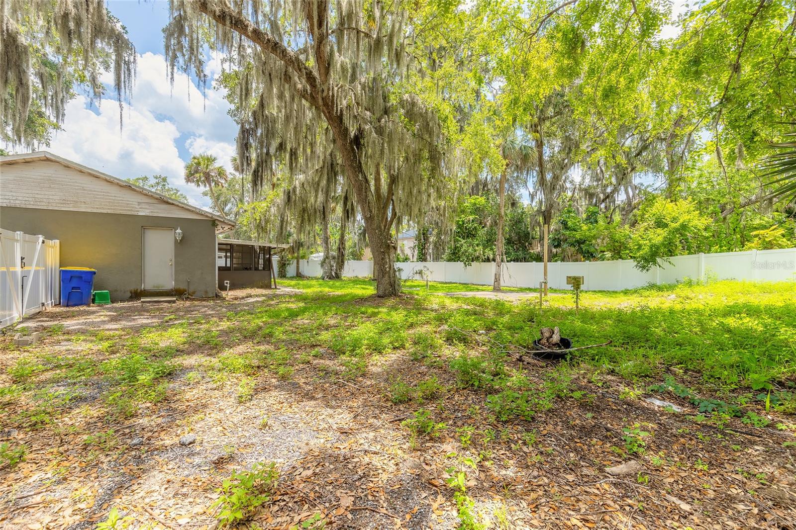Image 17 of 17 For 1624 Queen Palm Drive