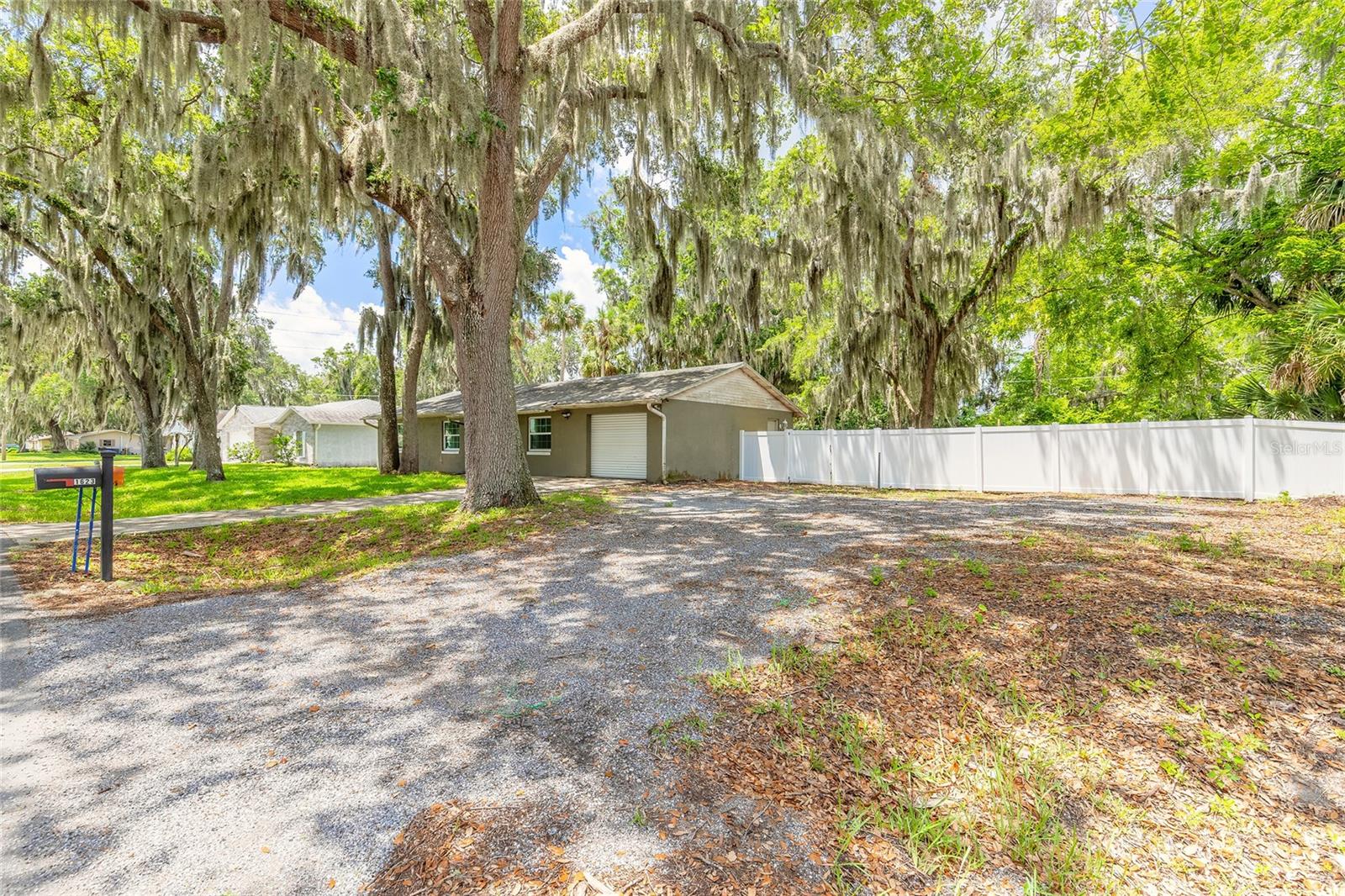 Image 2 of 17 For 1624 Queen Palm Drive
