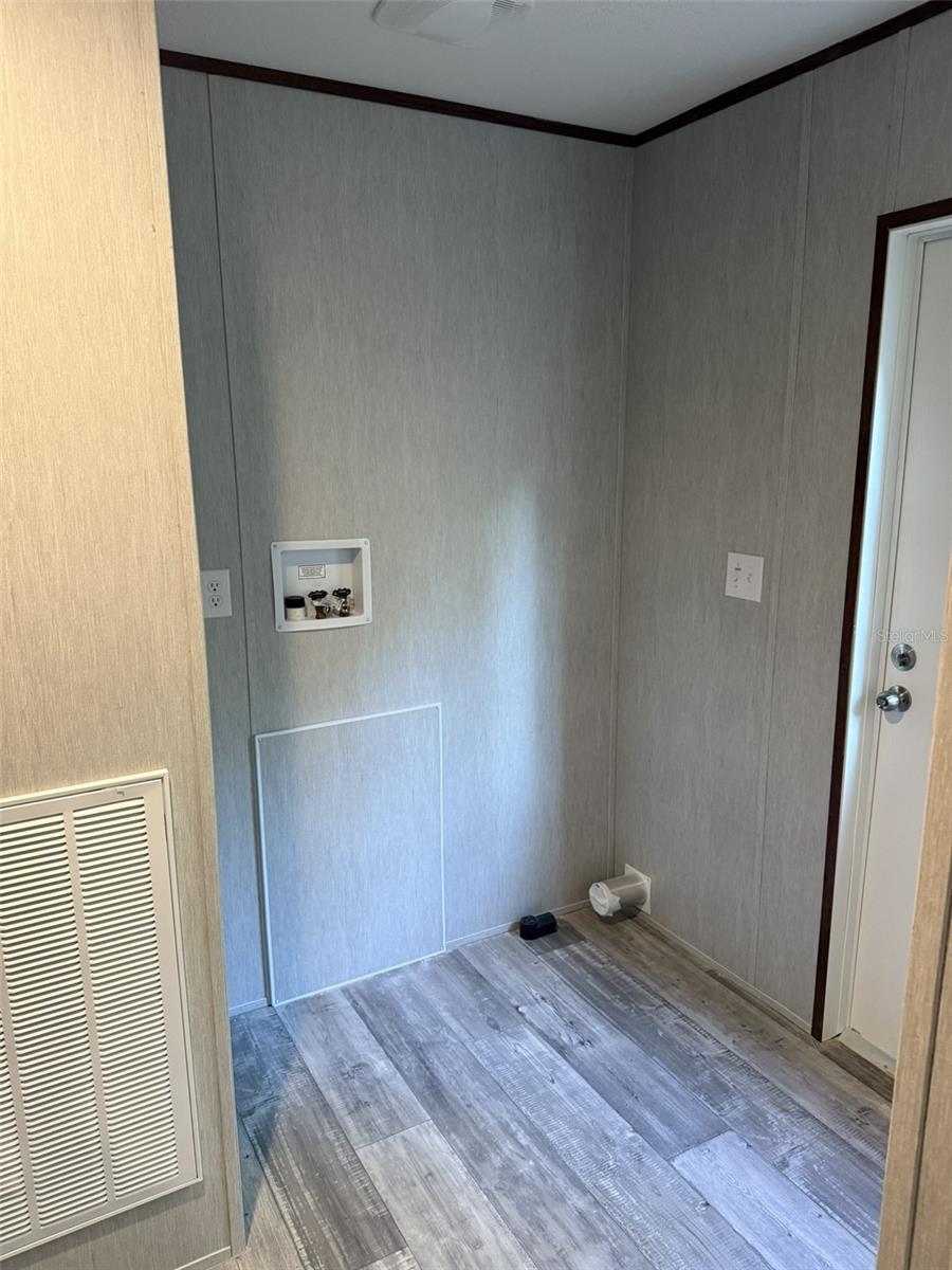 Image 20 of 23 For 131 Franklin Drive