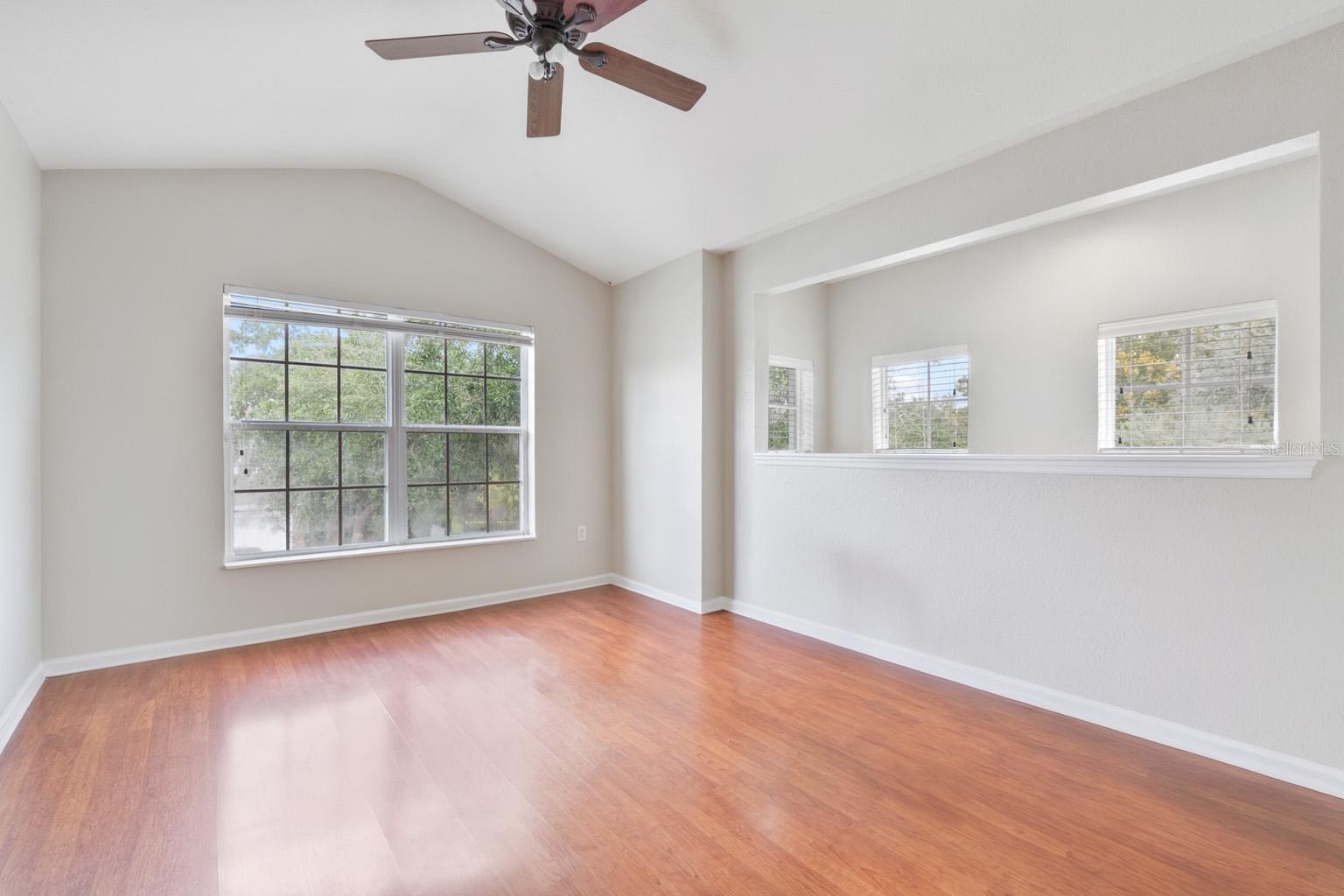 Image 14 of 33 For 529 Hockendale Cove