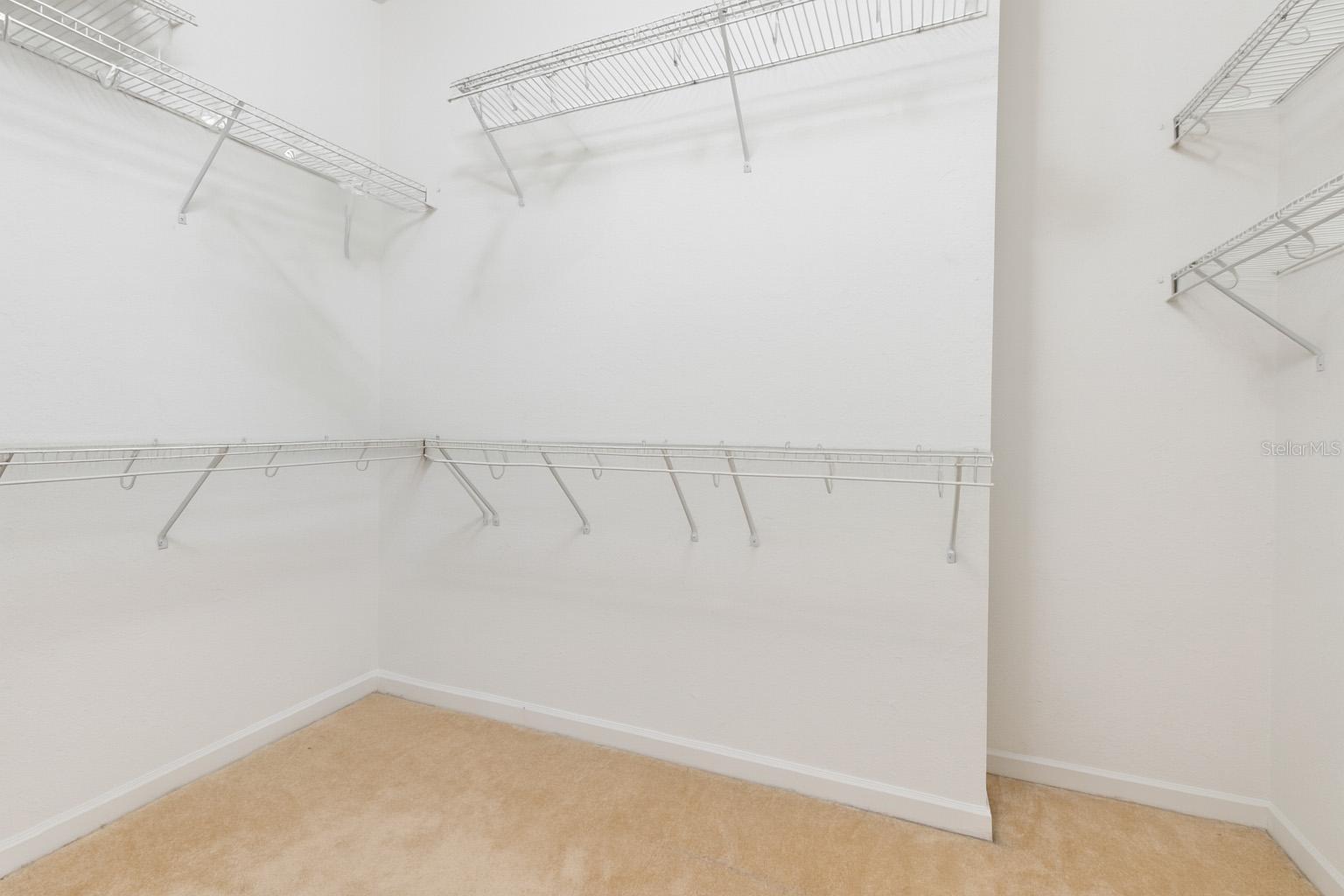 Image 20 of 33 For 529 Hockendale Cove