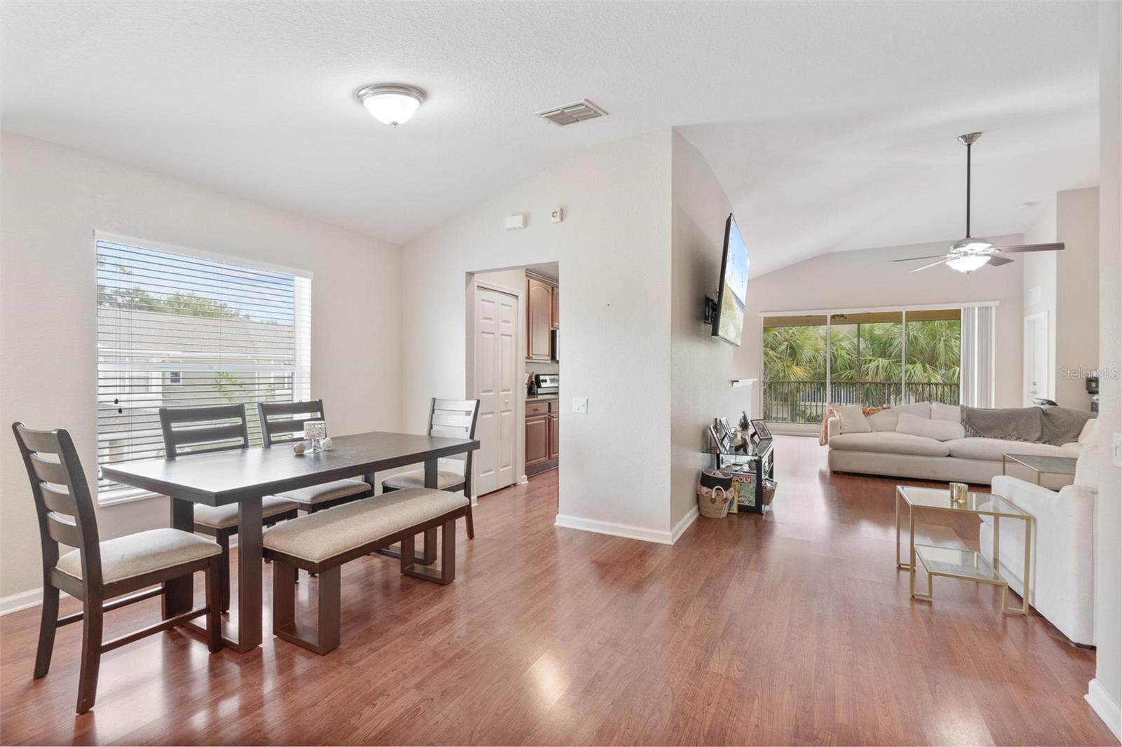 Image 7 of 33 For 529 Hockendale Cove