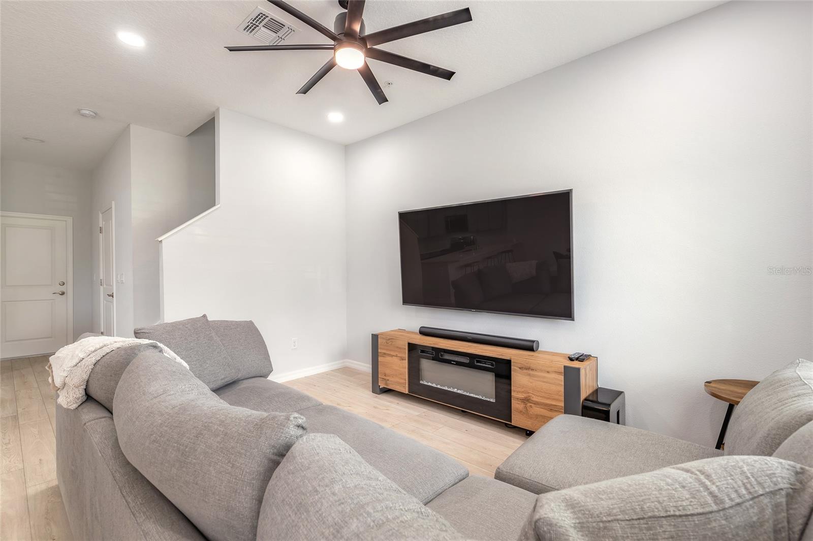 Image 9 of 42 For 143 Fulton Street