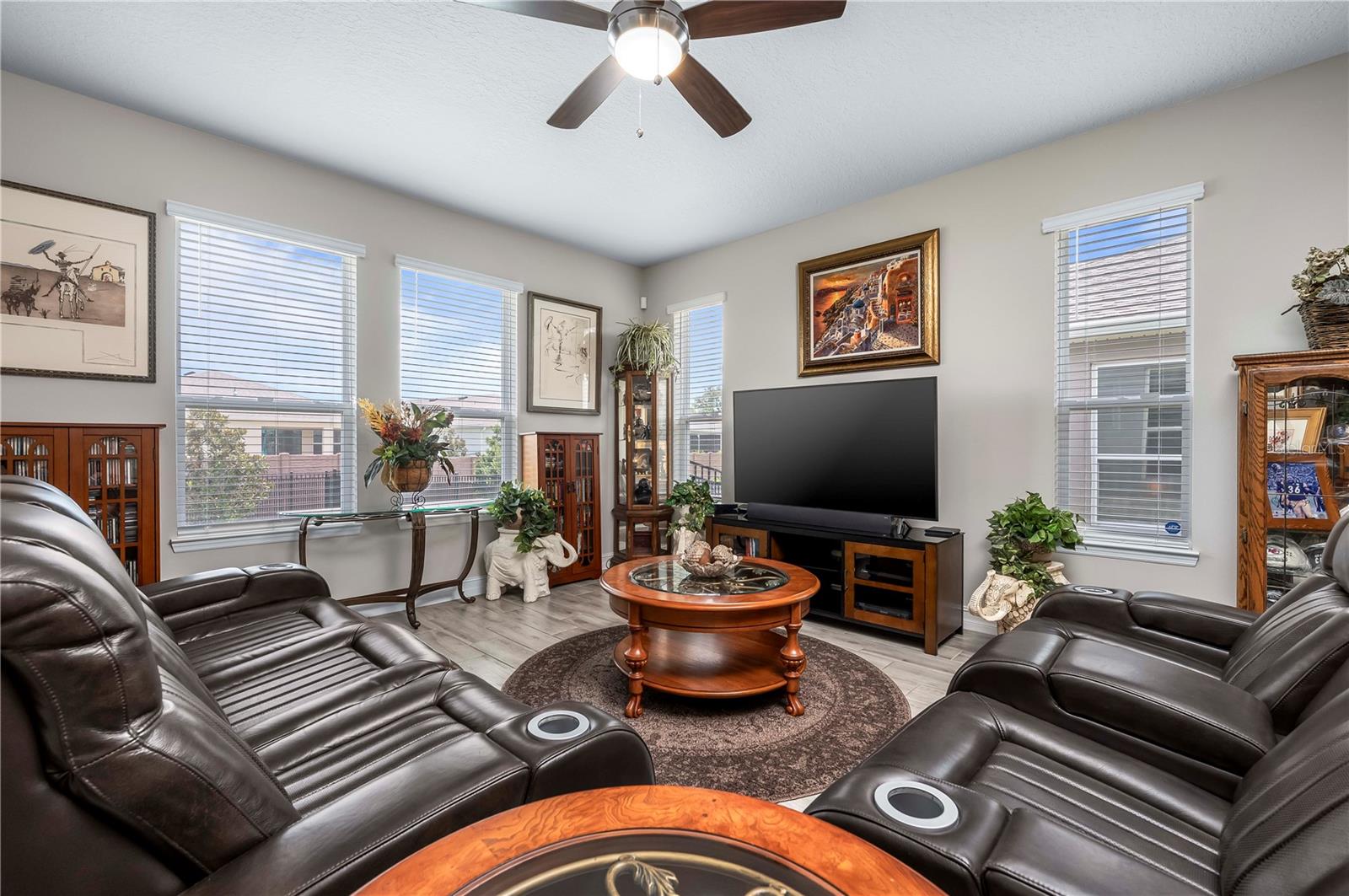 Image 17 of 70 For 4255 55th Terrace