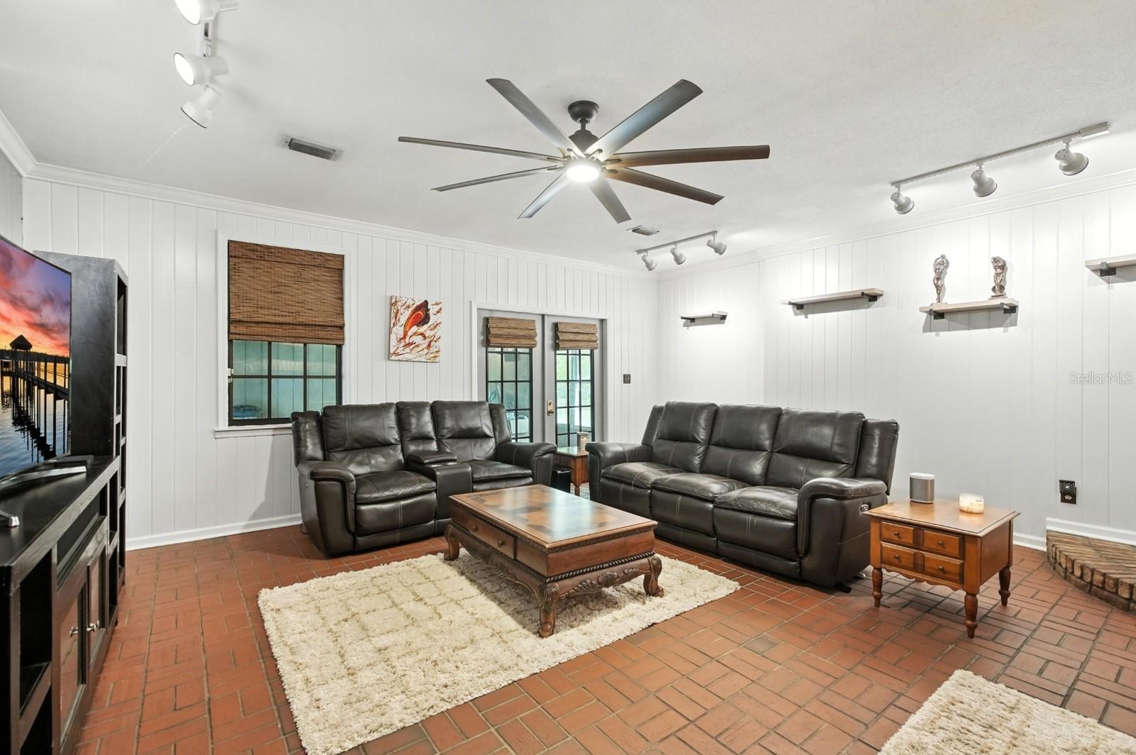 Image 10 of 39 For 750 Tabatha Drive