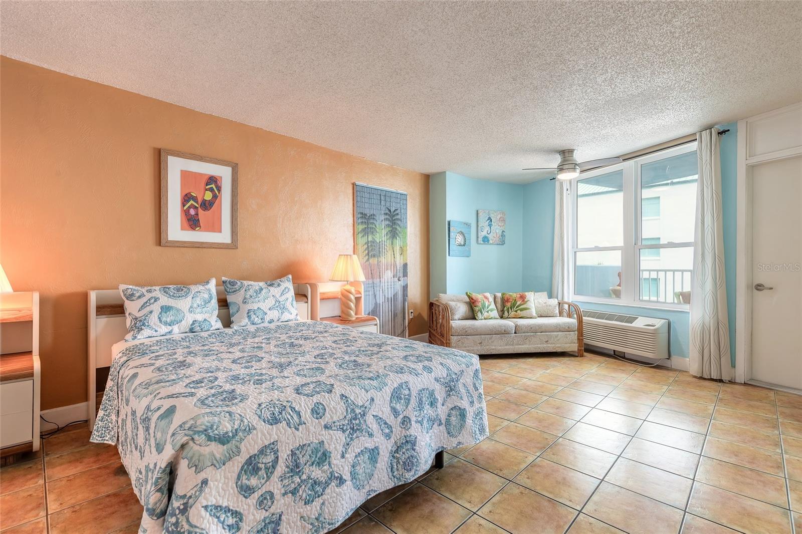 Image 6 of 24 For 313 Atlantic Avenue 302-304