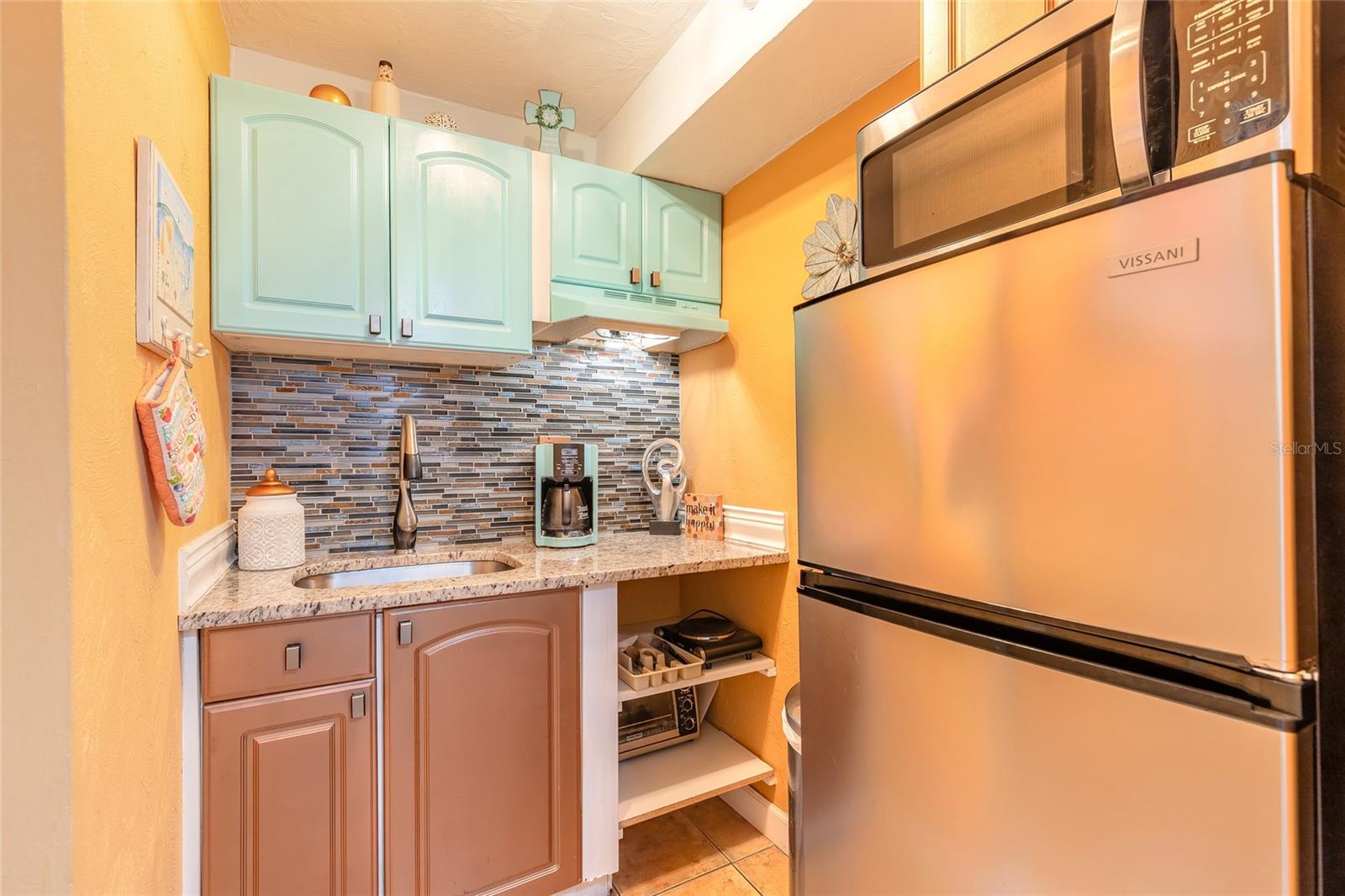Image 9 of 24 For 313 Atlantic Avenue 302-304