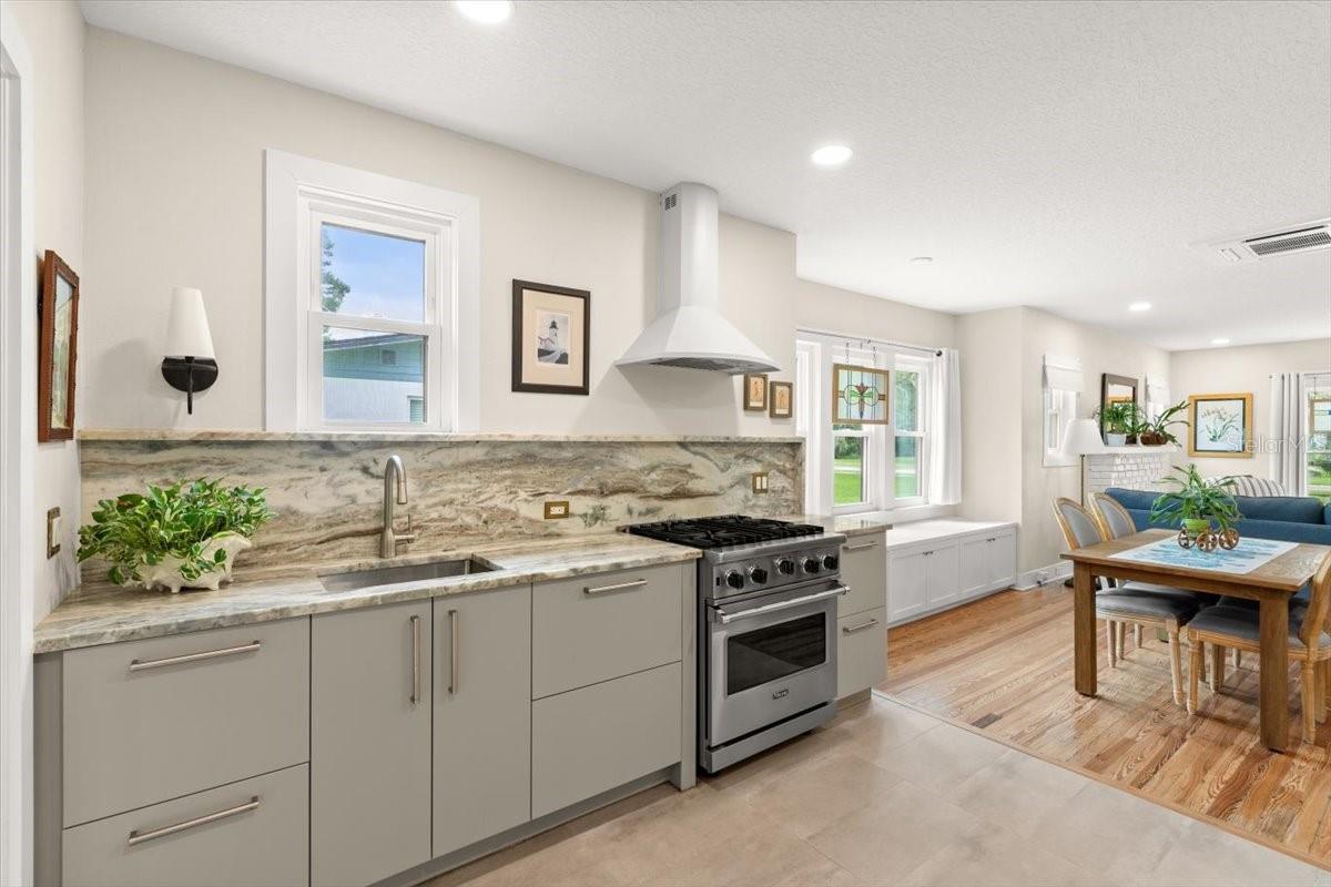 Image 15 of 40 For 33 Wilmette Avenue