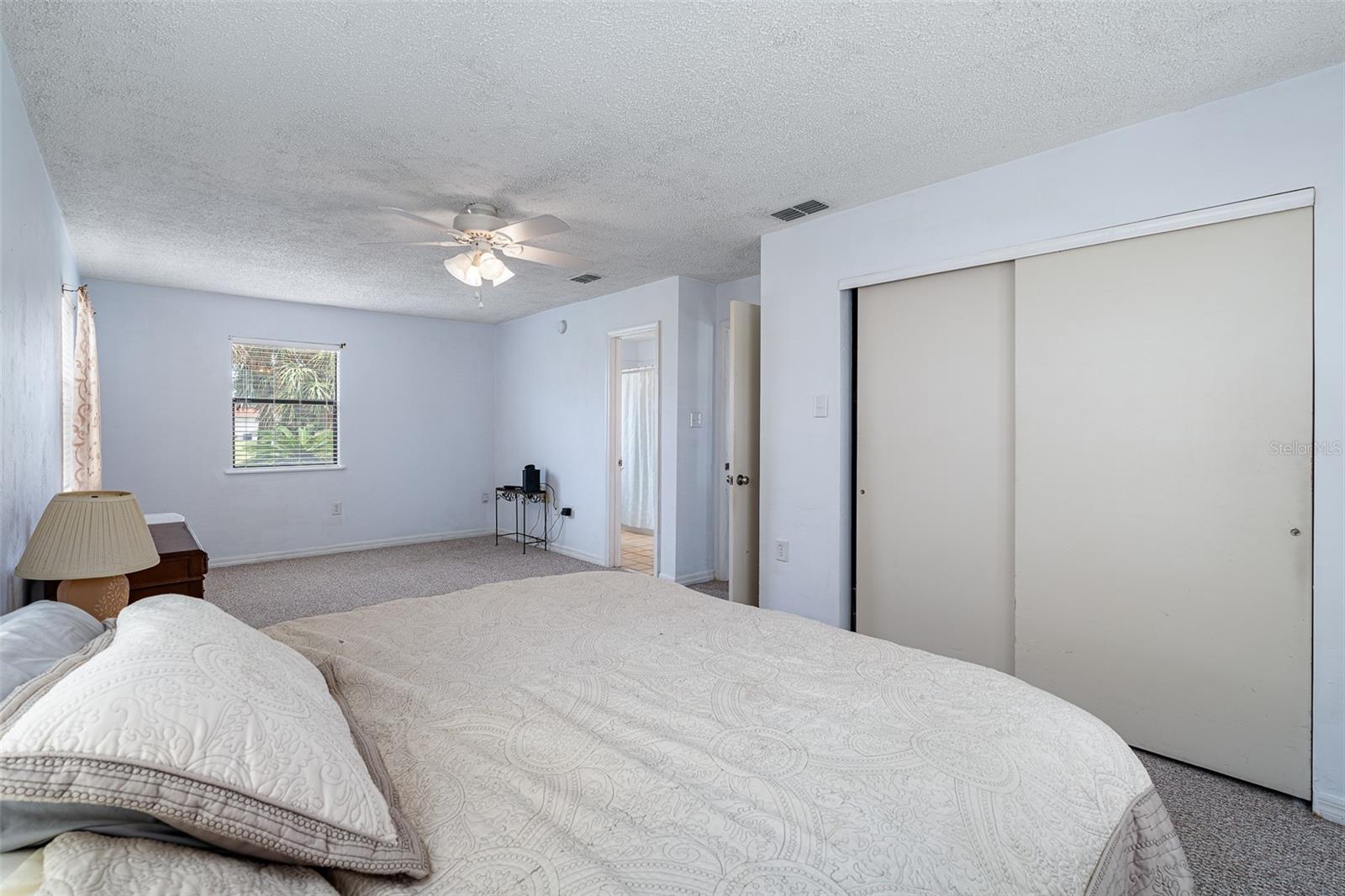 Image 17 of 42 For 133 Cardinal Drive