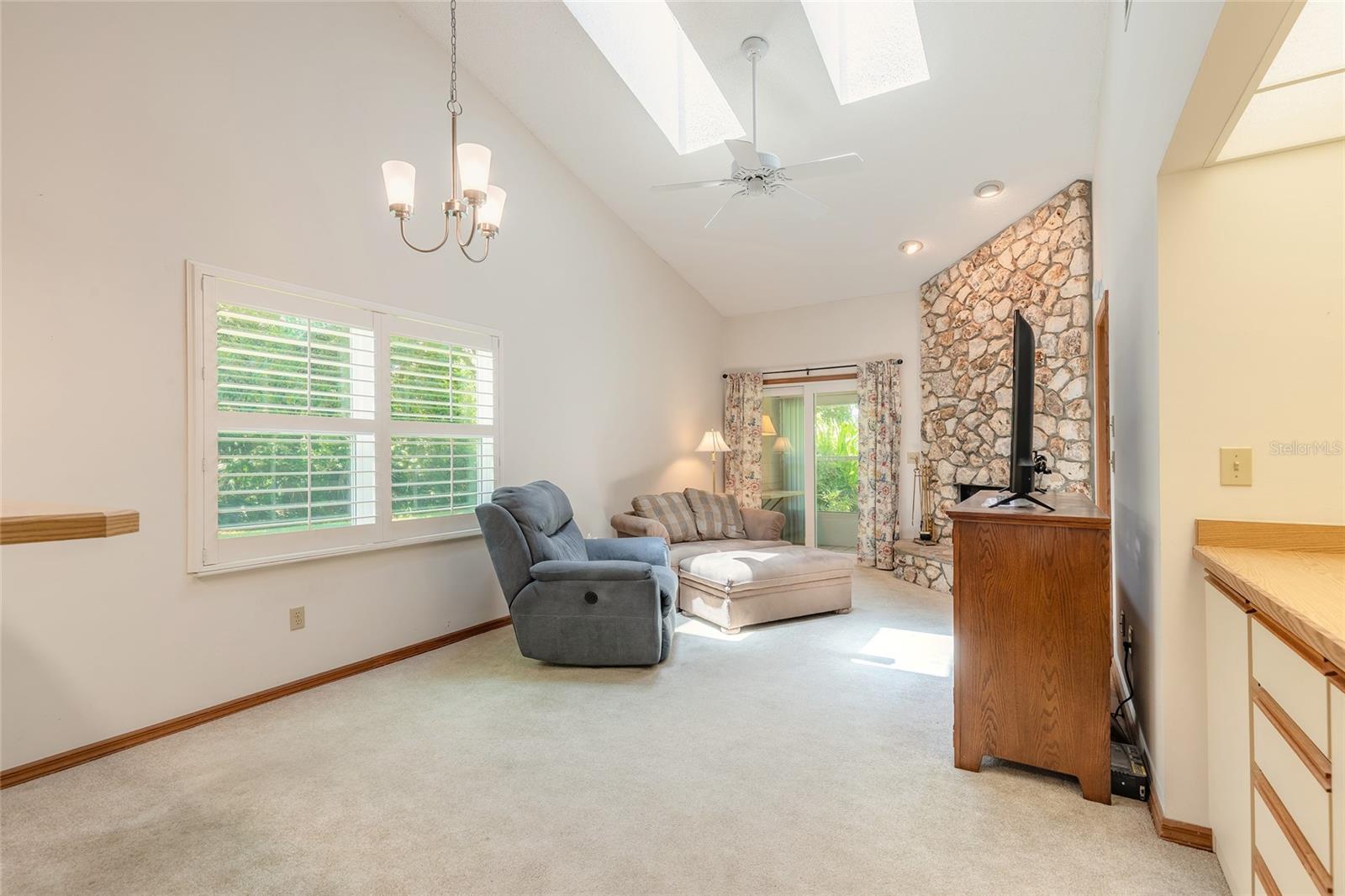 Image 4 of 36 For 955 Grayling Court A