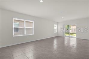 Image 7 of 19 For 957 King Parc Road