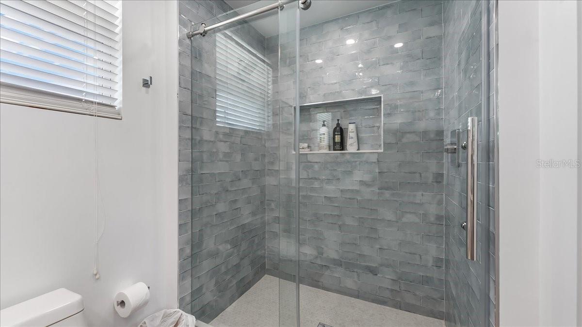 Image 41 of 79 For 943 Atlantic Avenue