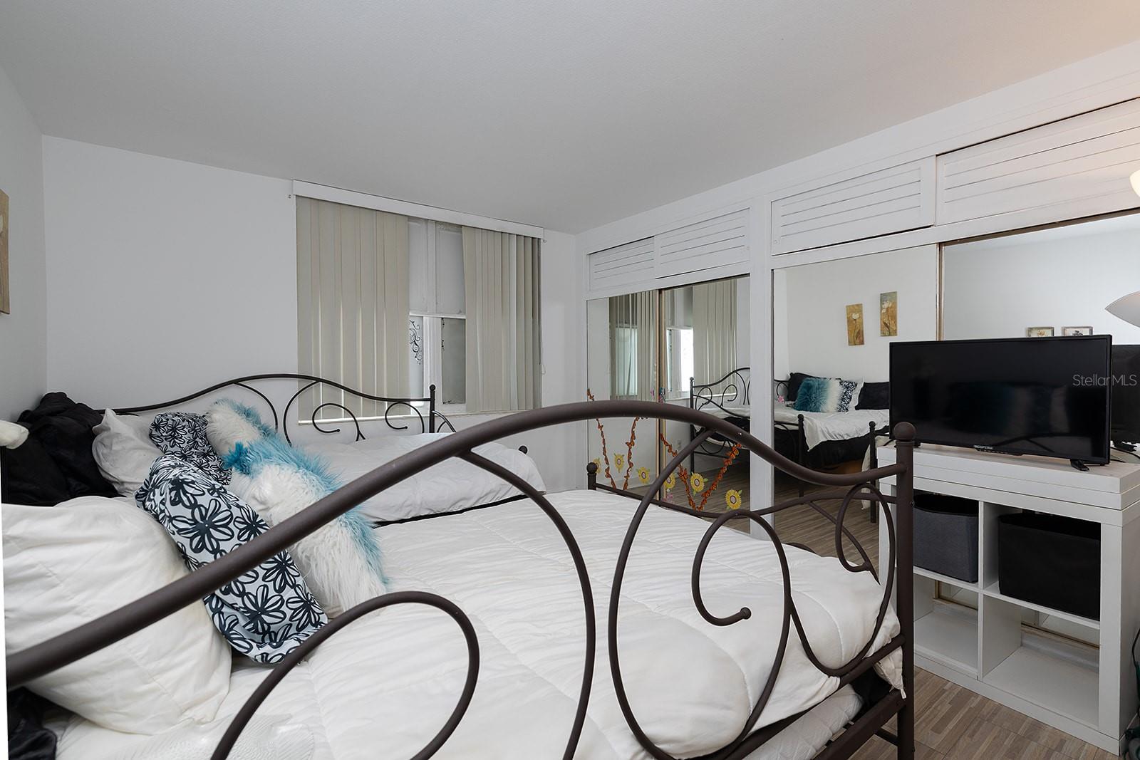 Image 11 of 21 For 2800 Atlantic Avenue 1105
