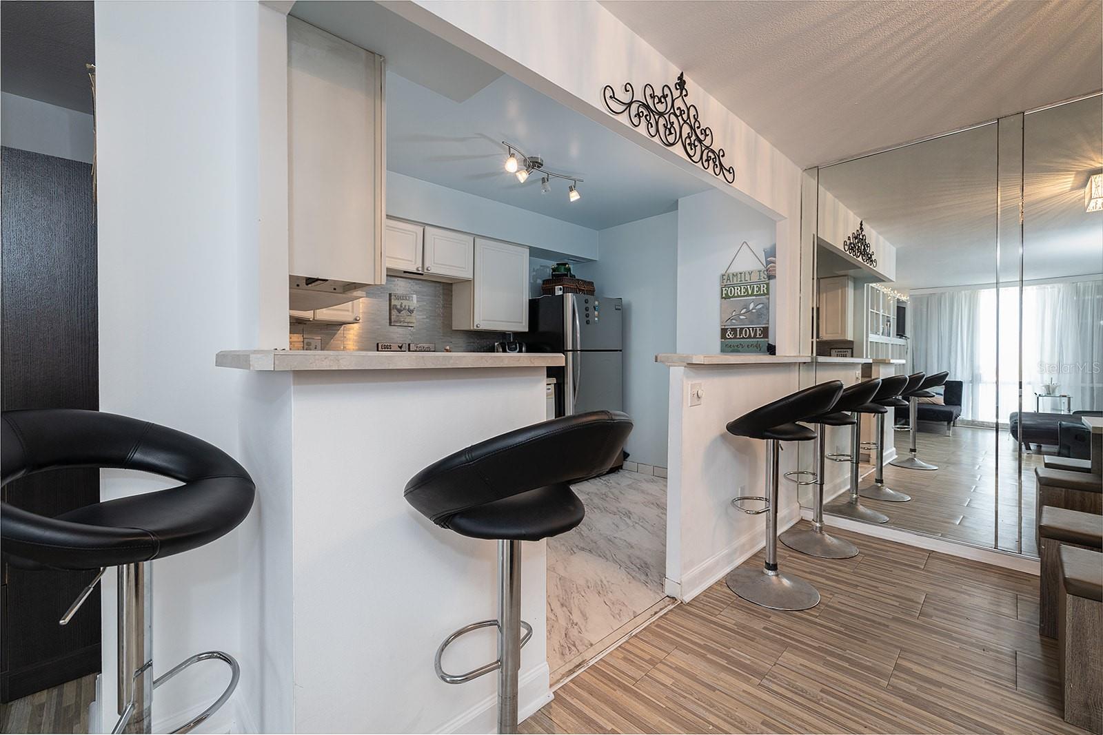Image 9 of 21 For 2800 Atlantic Avenue 1105