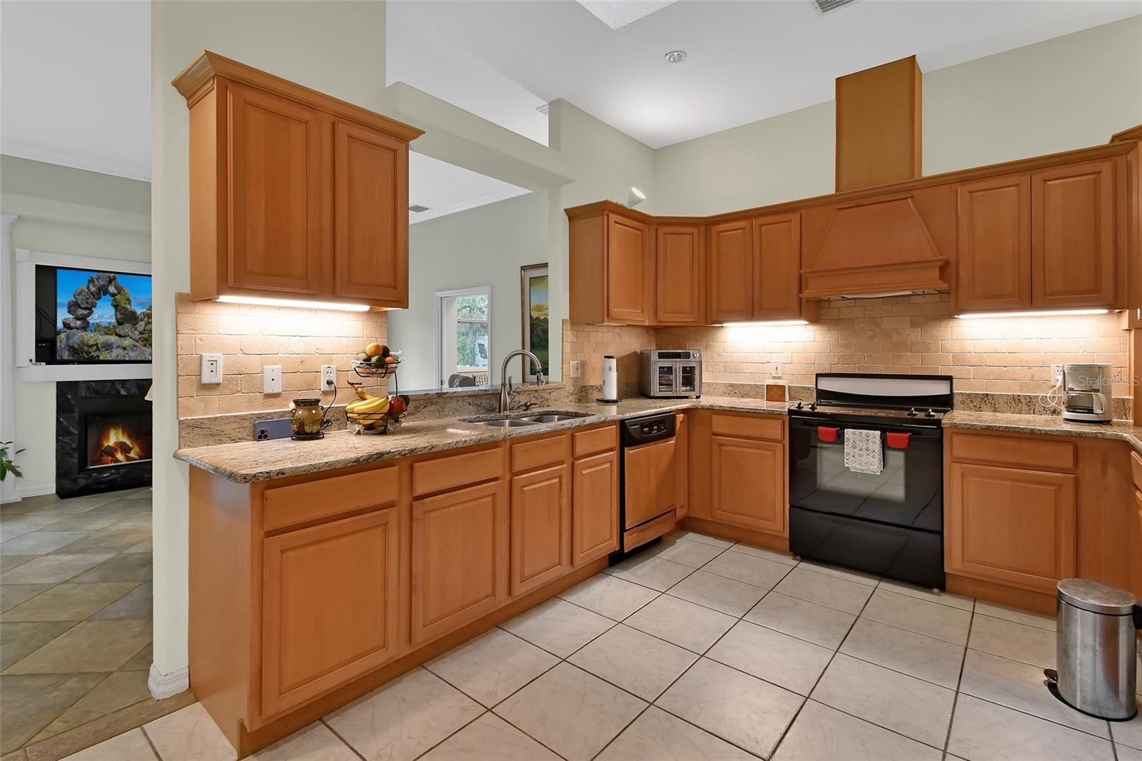 Image 11 of 77 For 6131 Patillo Drive