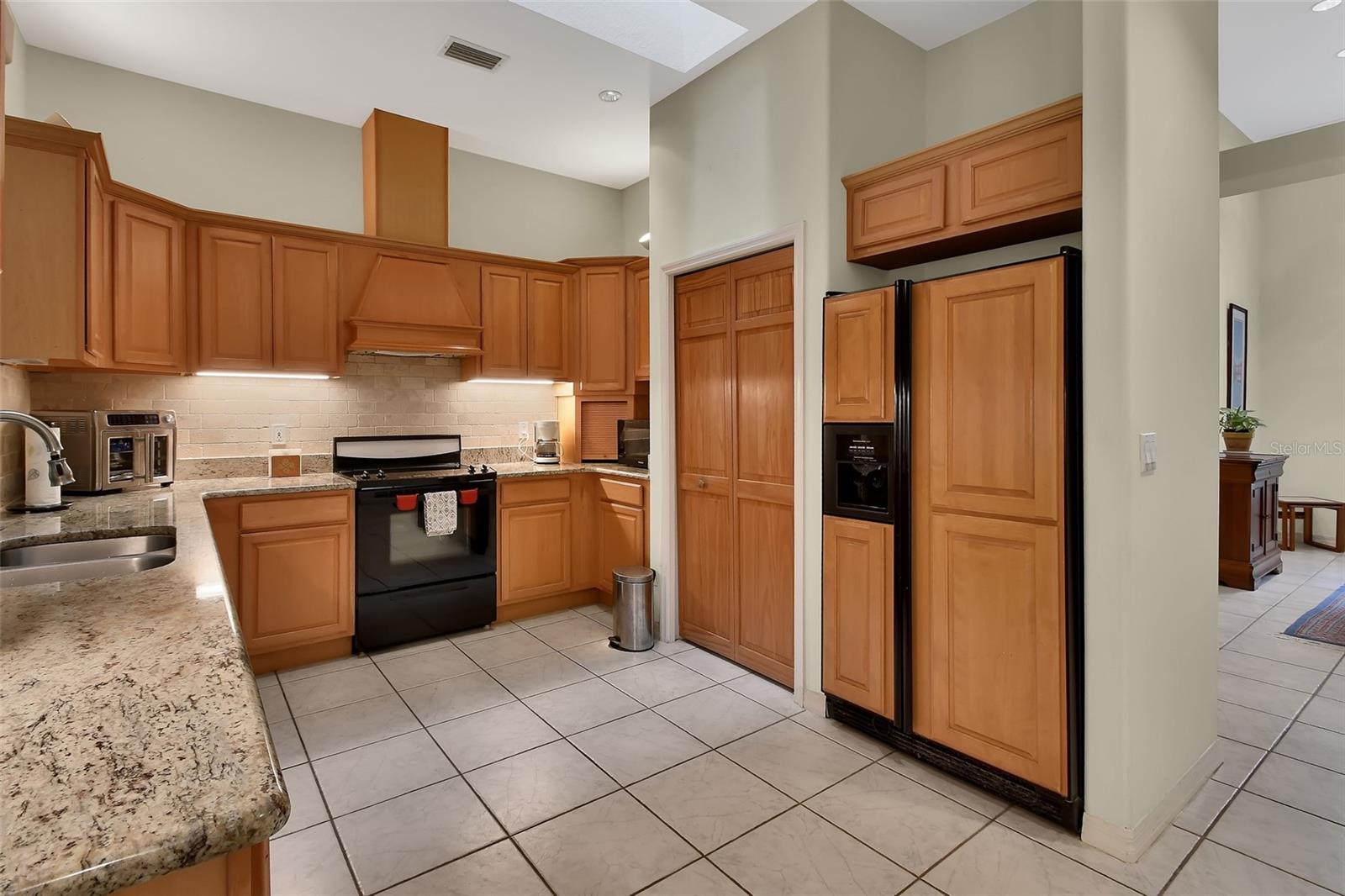 Image 12 of 77 For 6131 Patillo Drive
