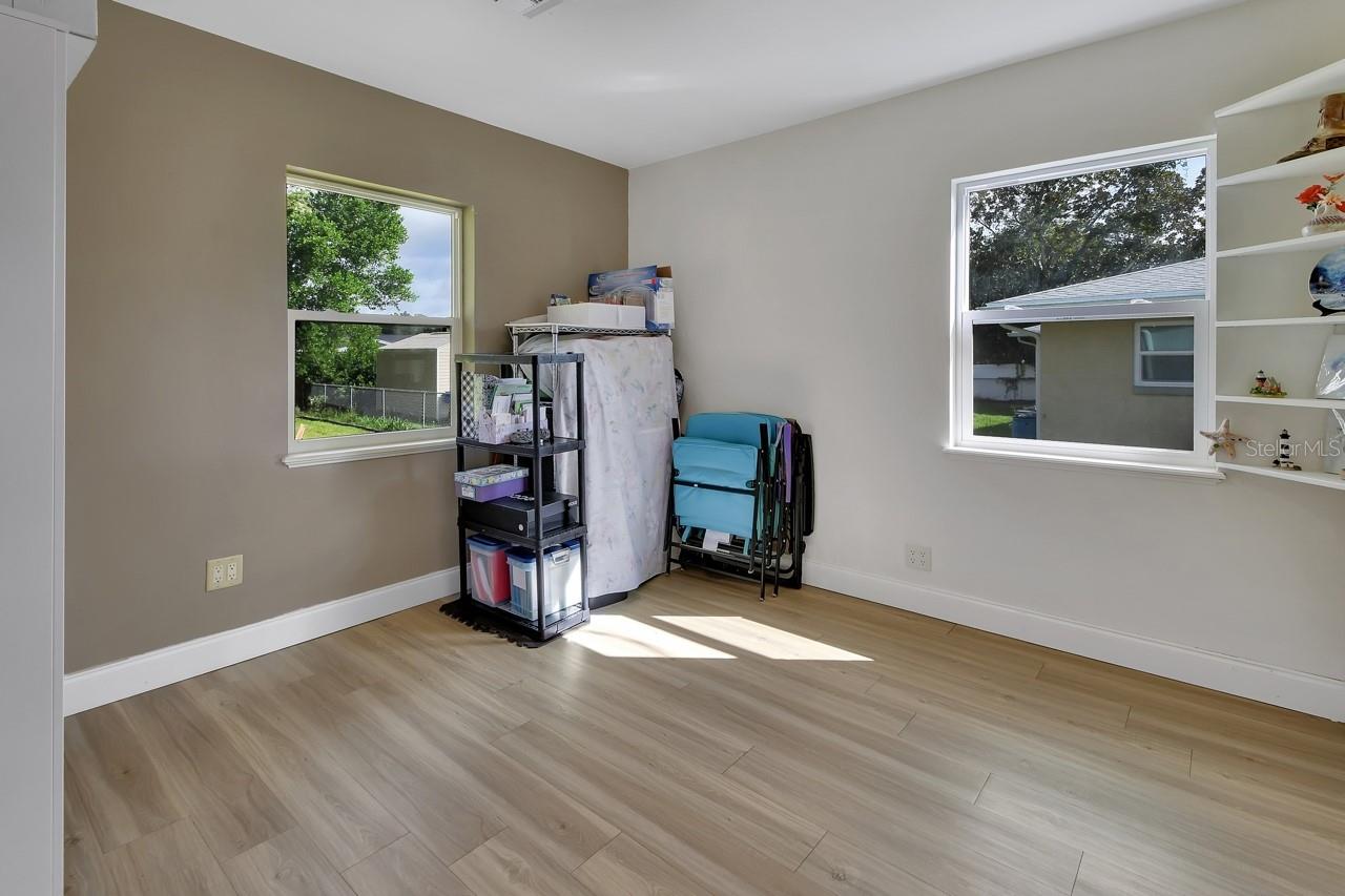 Image 18 of 29 For 40 Carnation Lane
