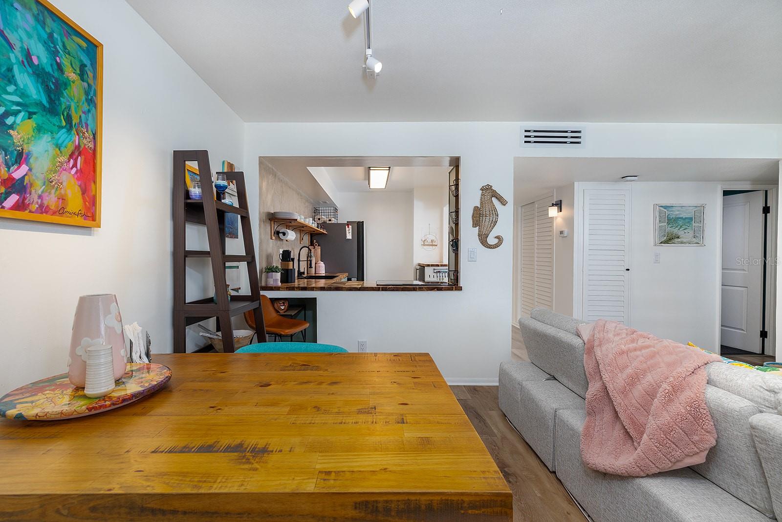 Image 13 of 27 For 2800 Atlantic Avenue 1409