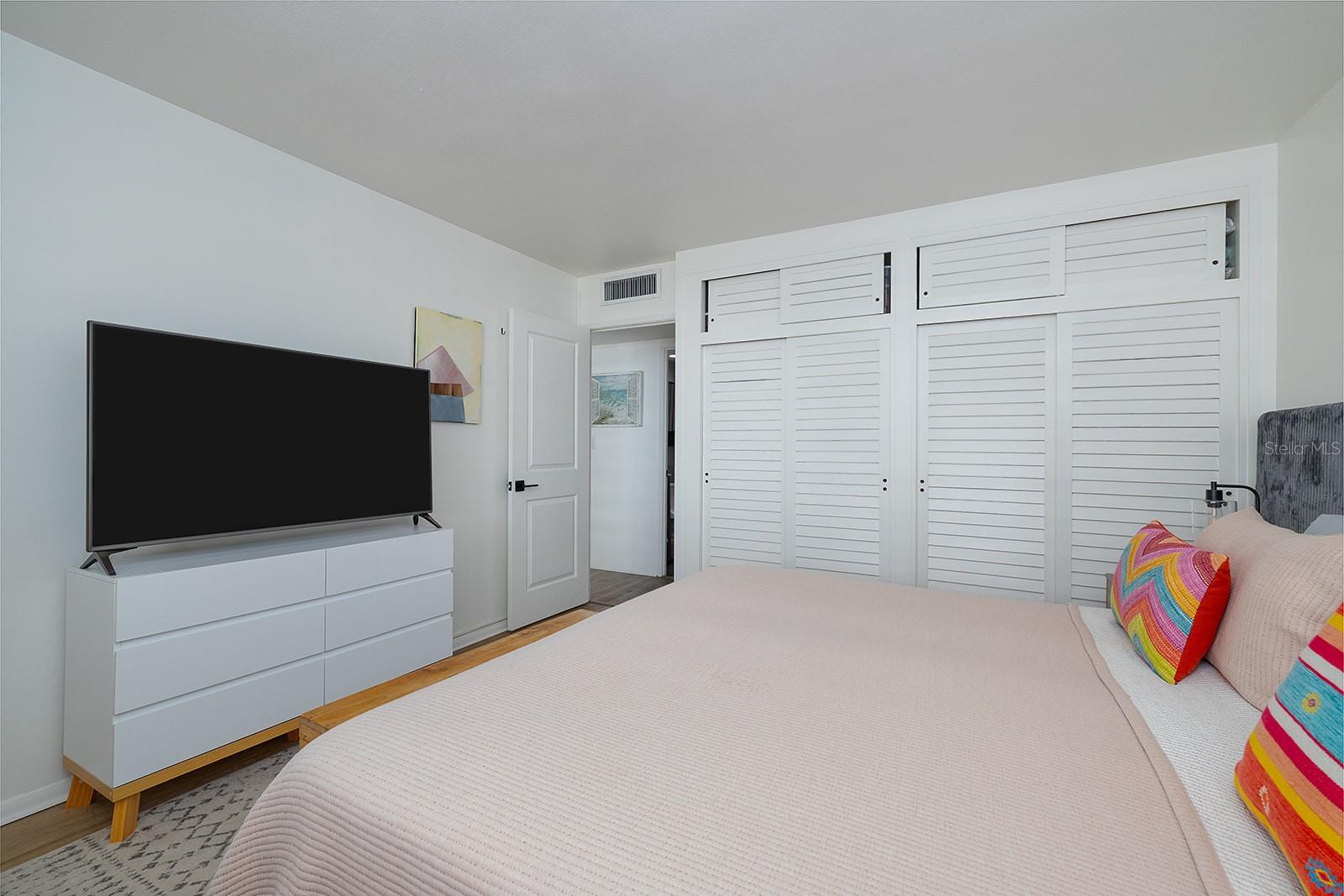 Image 16 of 27 For 2800 Atlantic Avenue 1409
